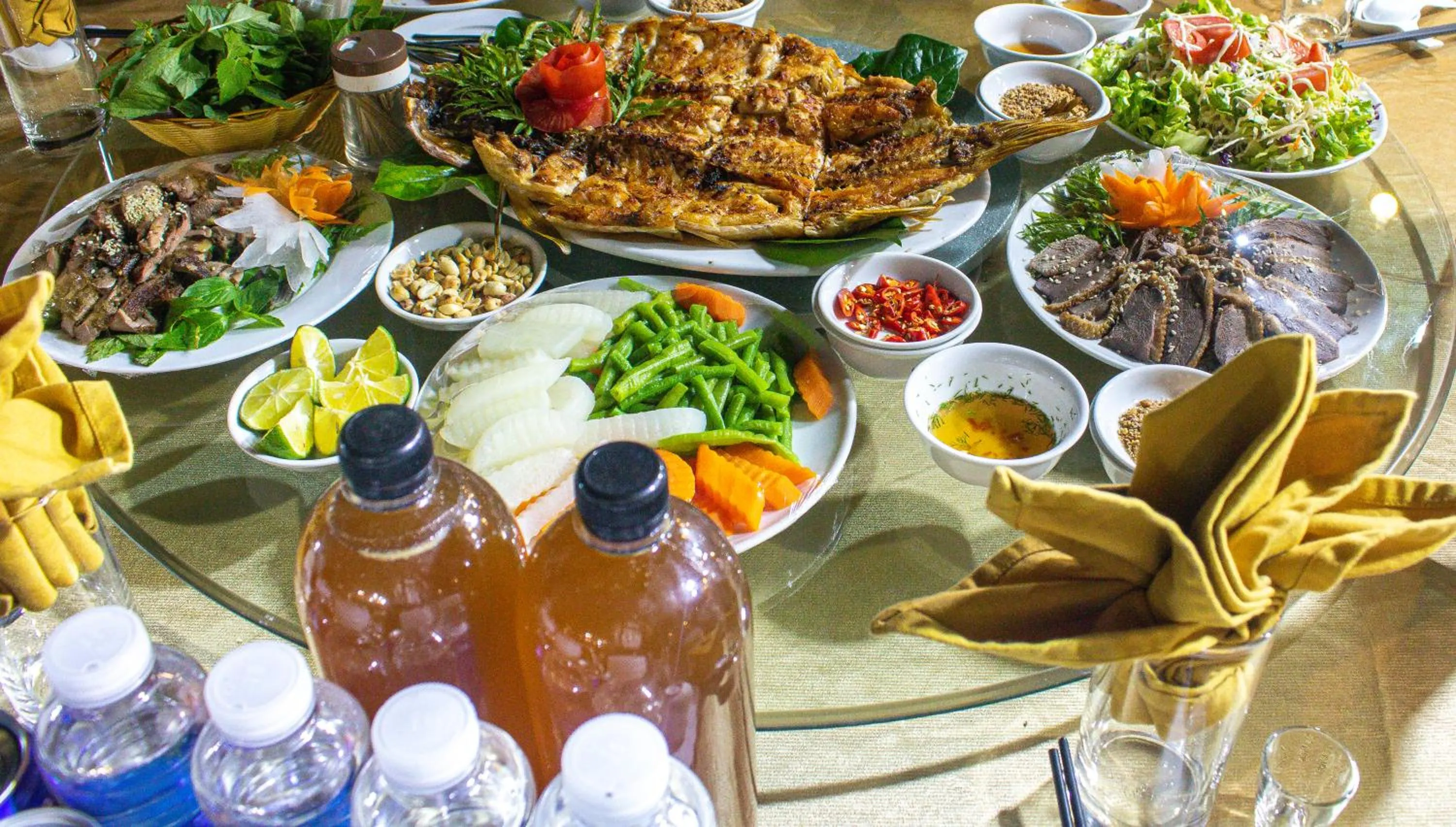 Dinner in Thung Nham Resort