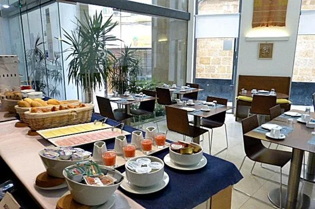 Lounge or bar in Hotel Apartamentos Patagonia Sur