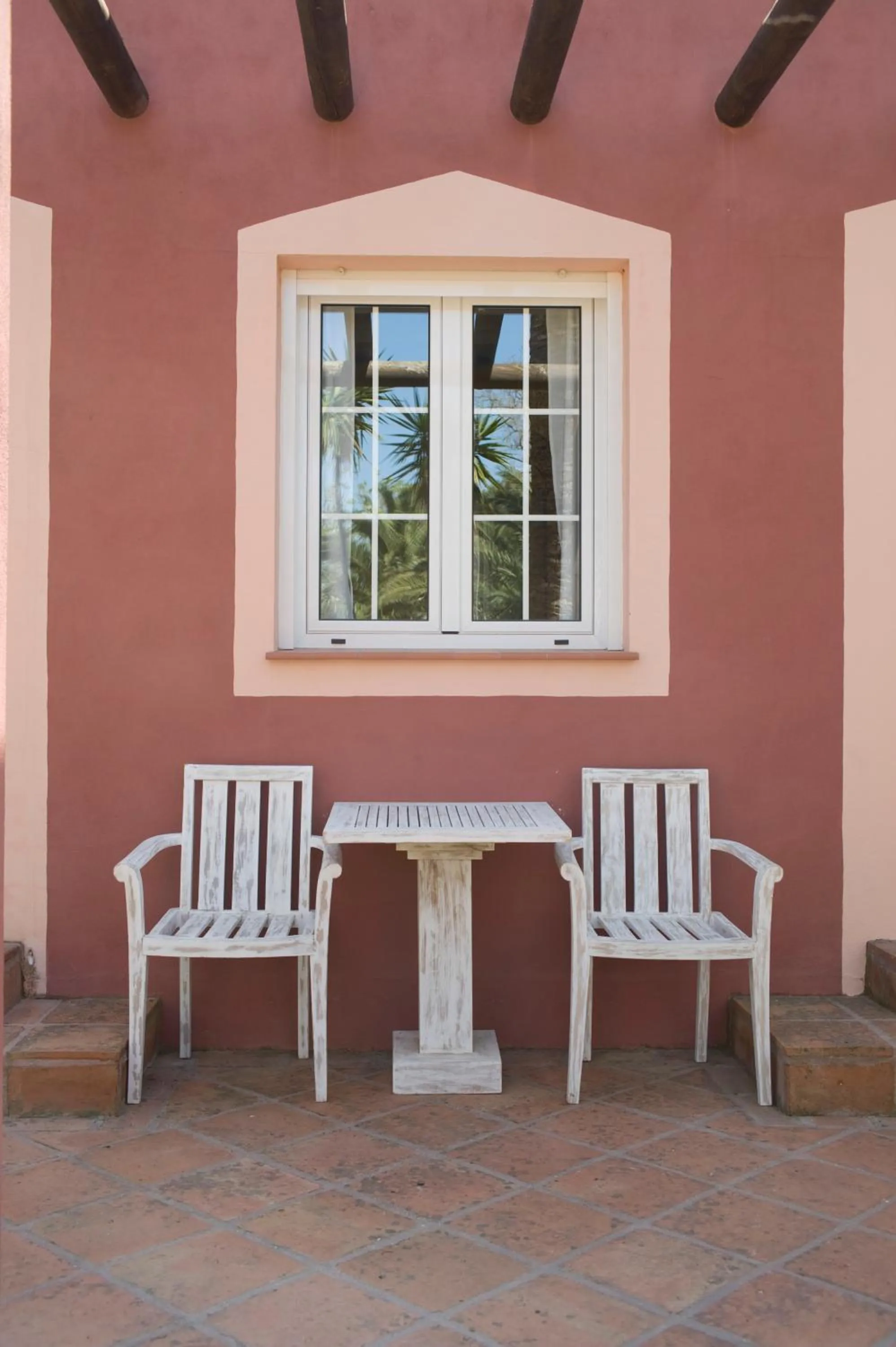 Photo of the whole room in 100% Fun