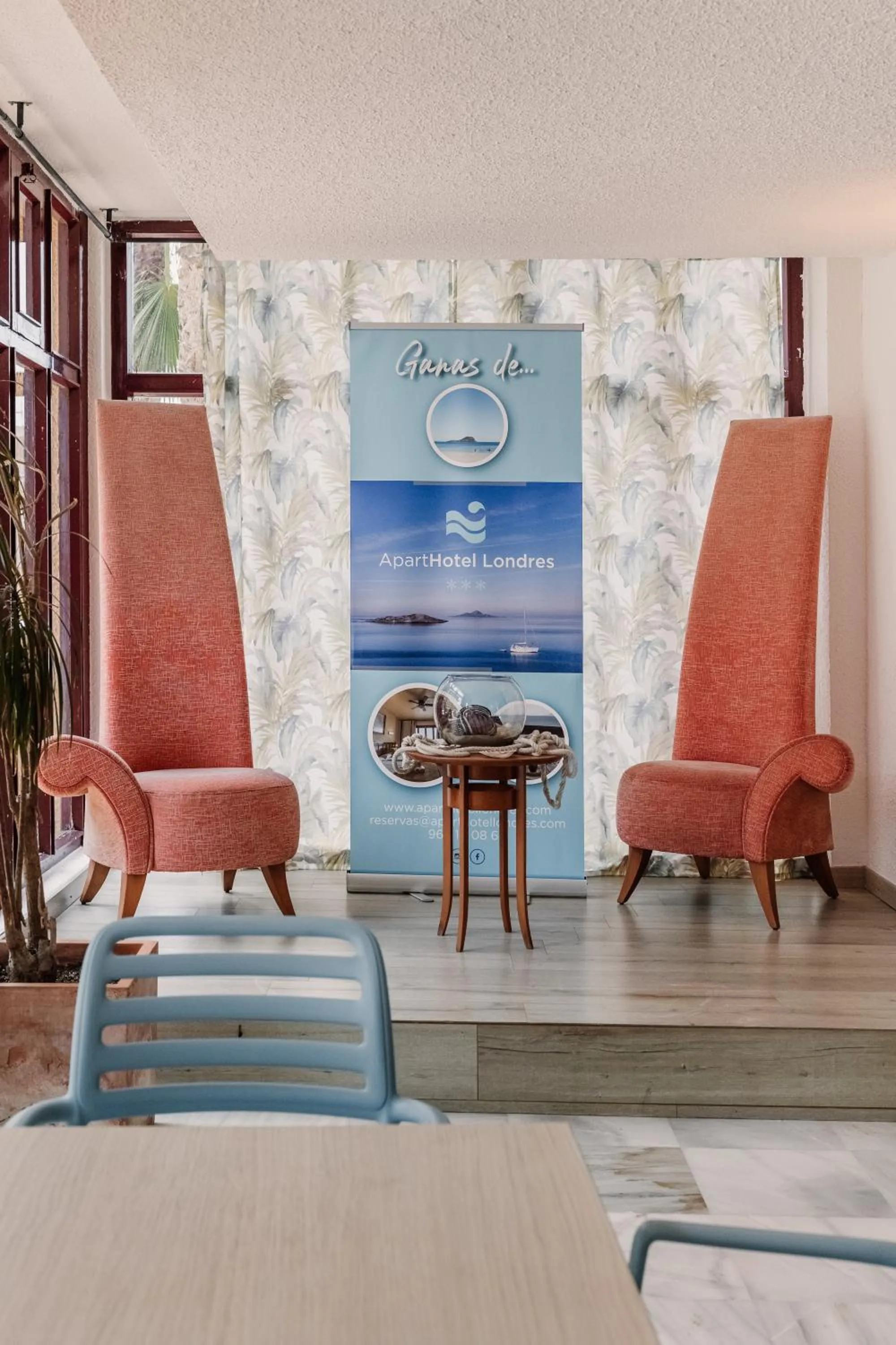 Property building in Hotel Apartamentos Londres La Manga