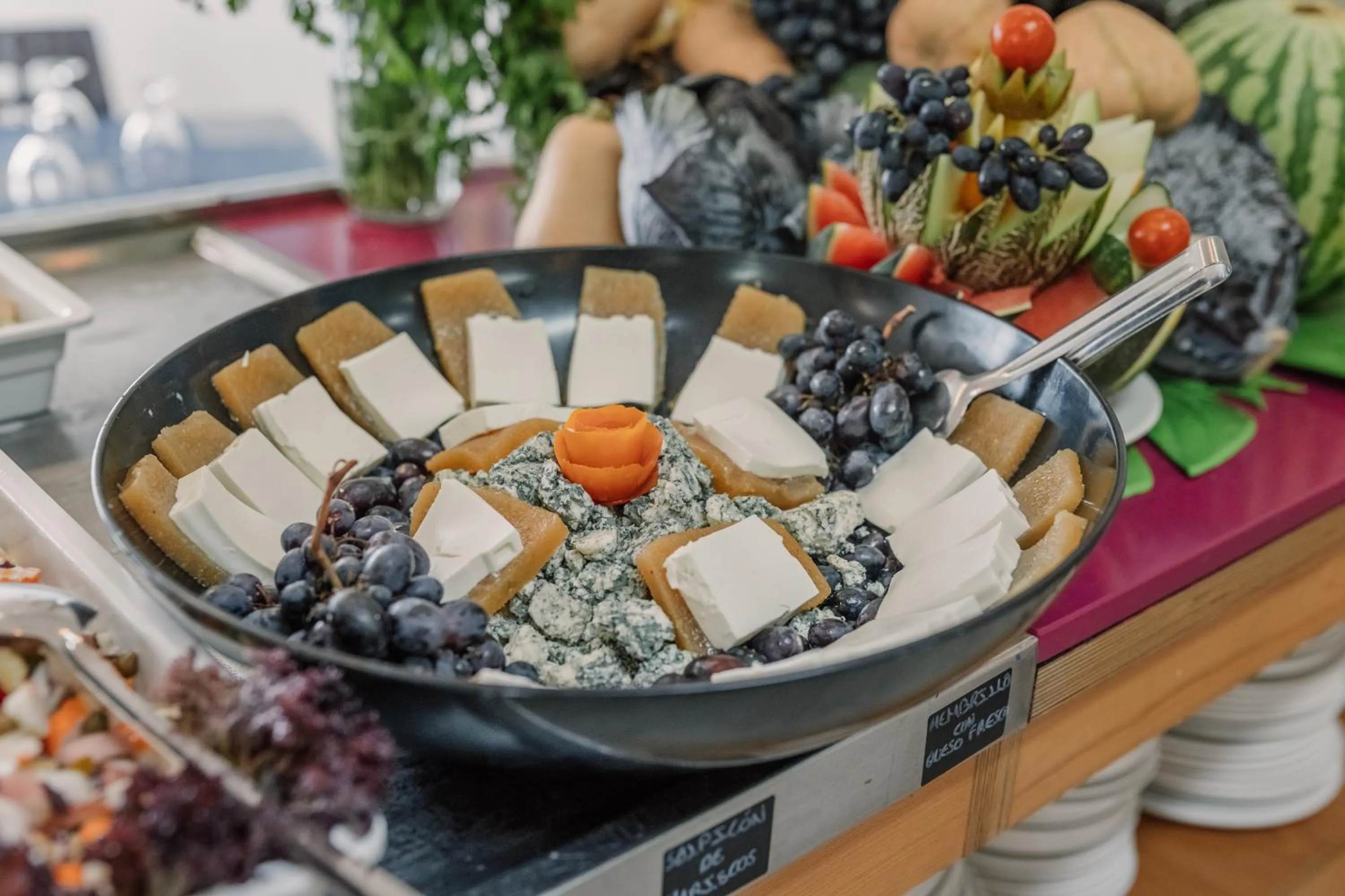 Restaurant/places to eat in Hotel Apartamentos Londres La Manga