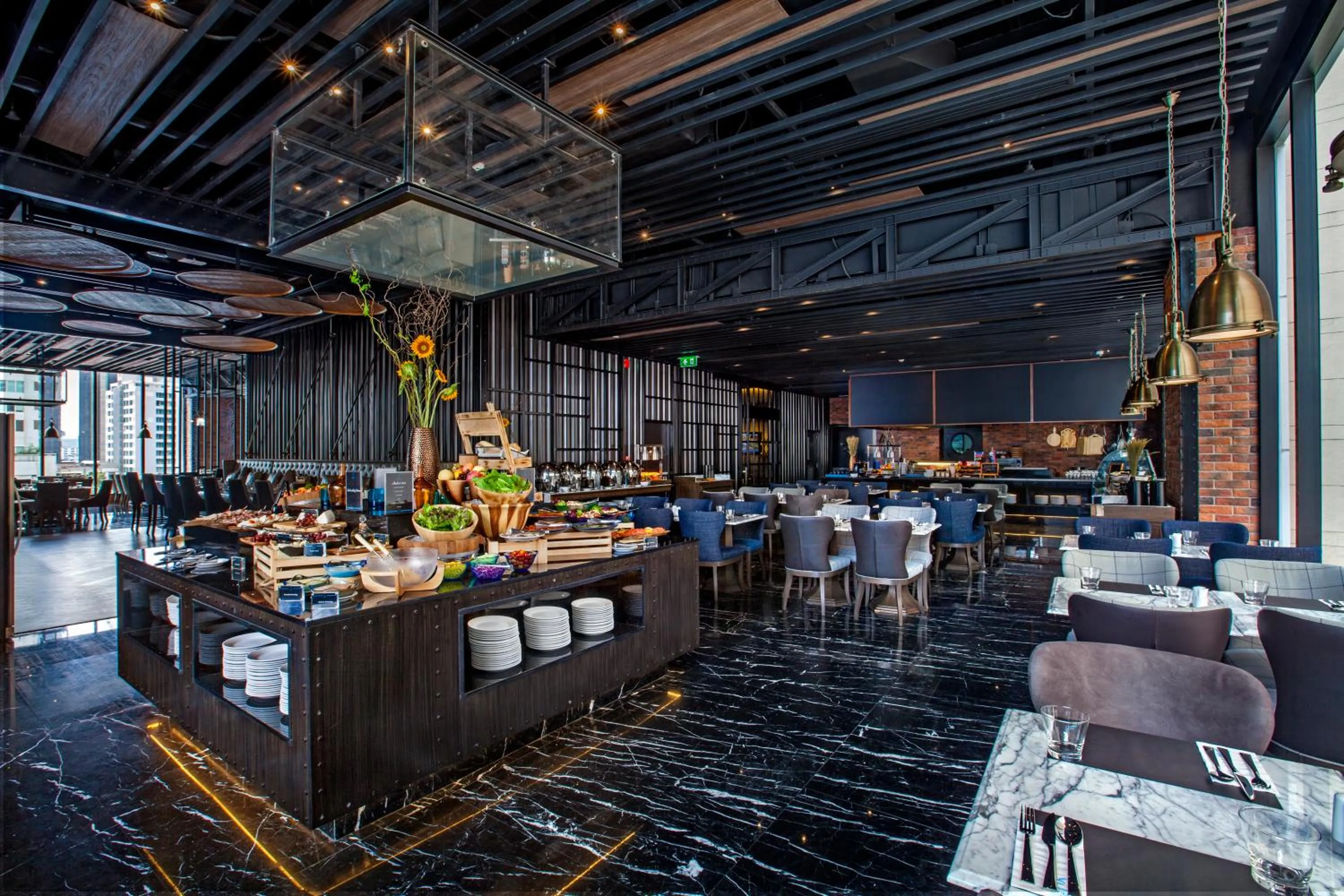 Restaurant/places to eat in SKYVIEW Hotel Bangkok - Sukhumvit