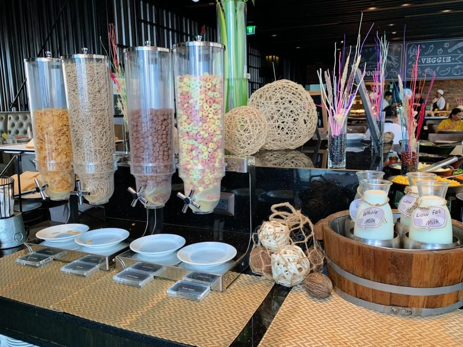 Food and drinks in SKYVIEW Hotel Bangkok - Sukhumvit