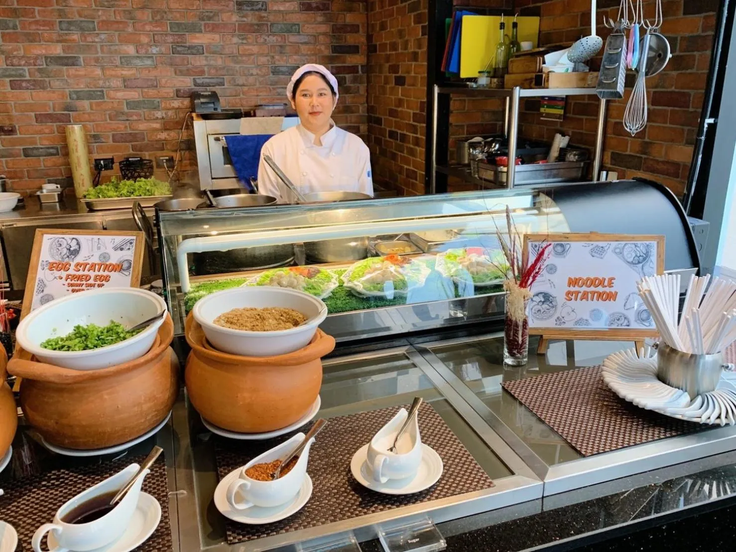 Restaurant/places to eat in SKYVIEW Hotel Bangkok - Sukhumvit