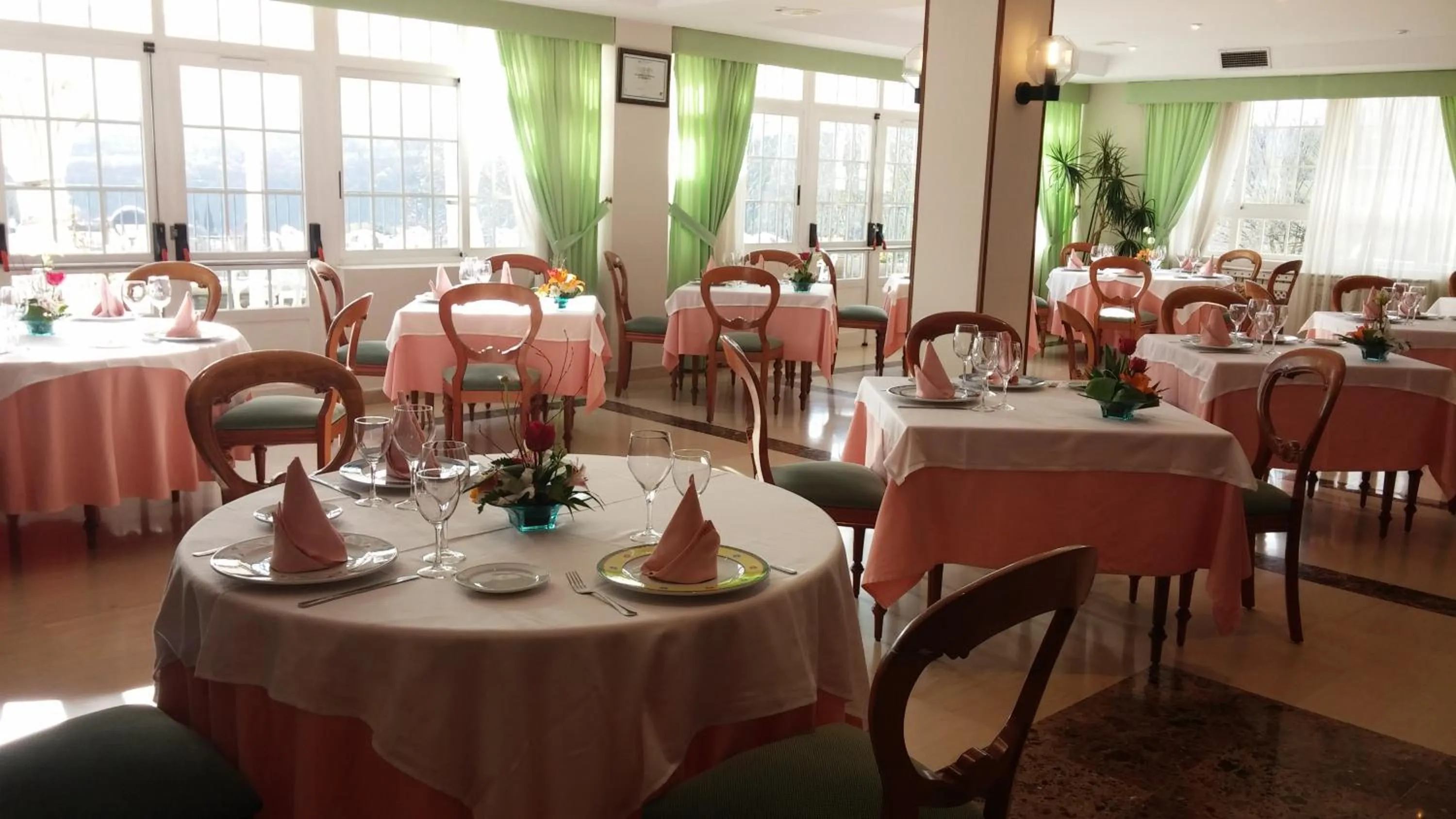 Restaurant/places to eat in Pousada de Portomarín