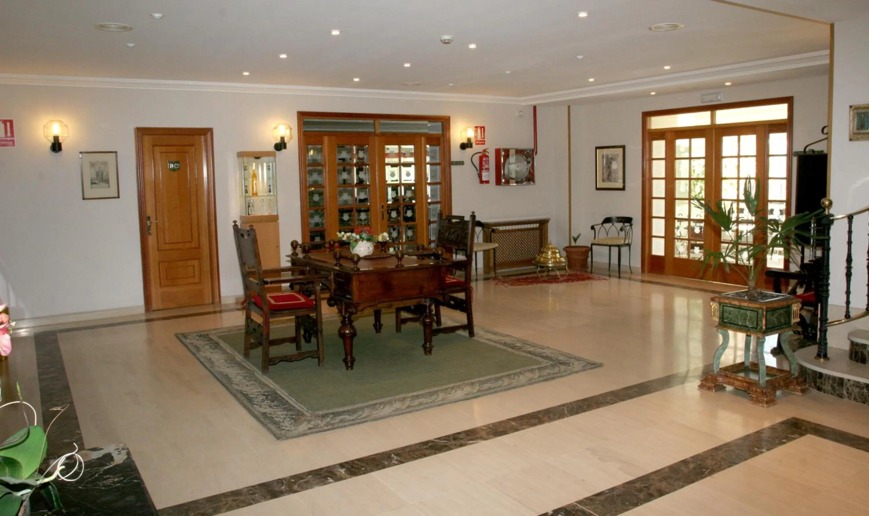 Lobby or reception in Pousada de Portomarín
