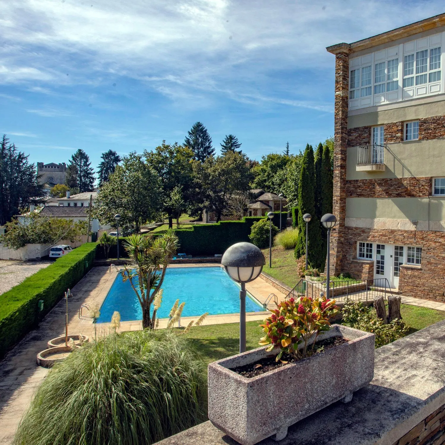Pool view in Pousada de Portomarín