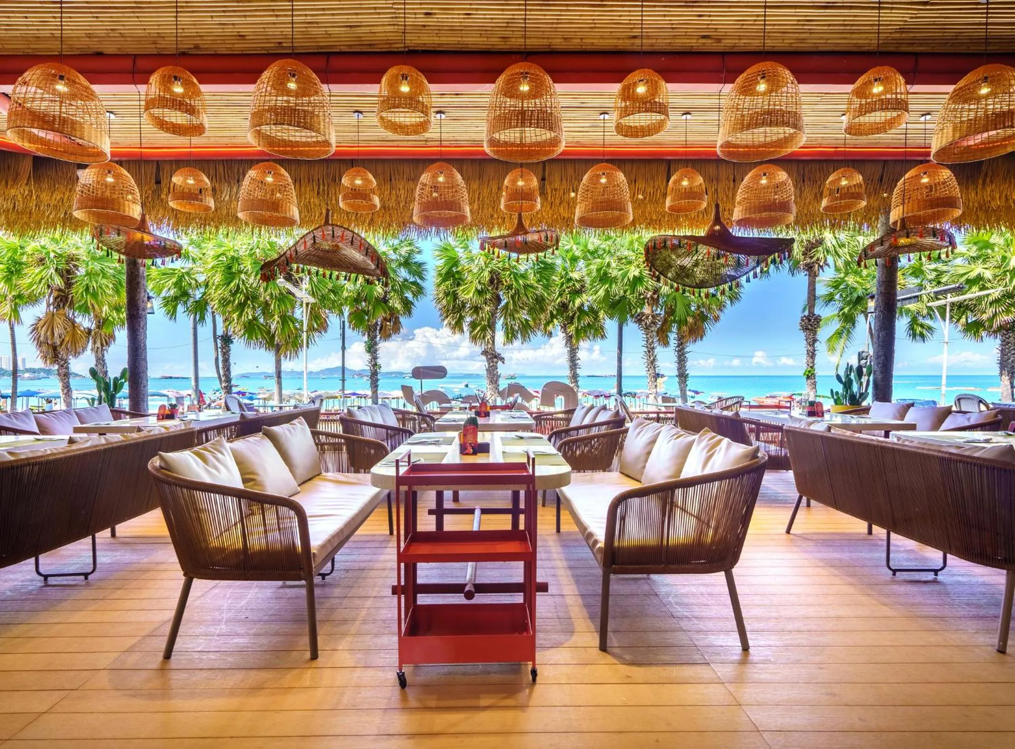 Restaurant/places to eat in A-One The Royal Cruise Hotel Pattaya - SHA Extra Plus