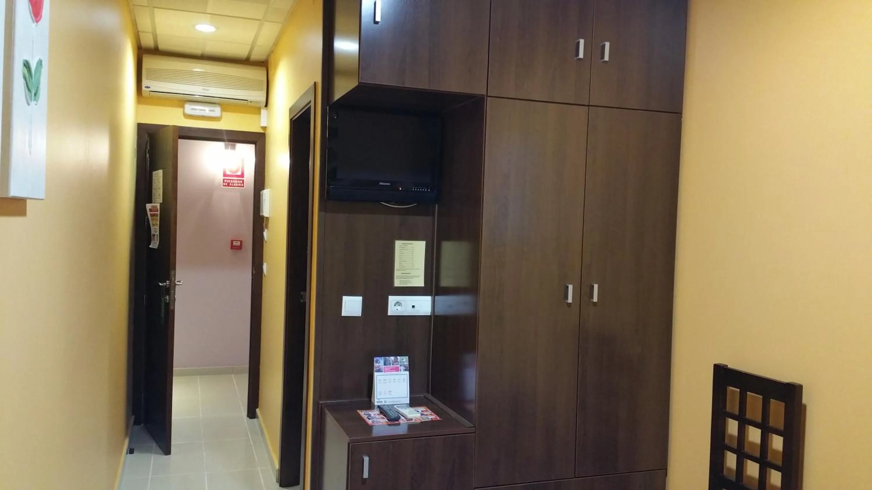 Decorative detail in Hotel León