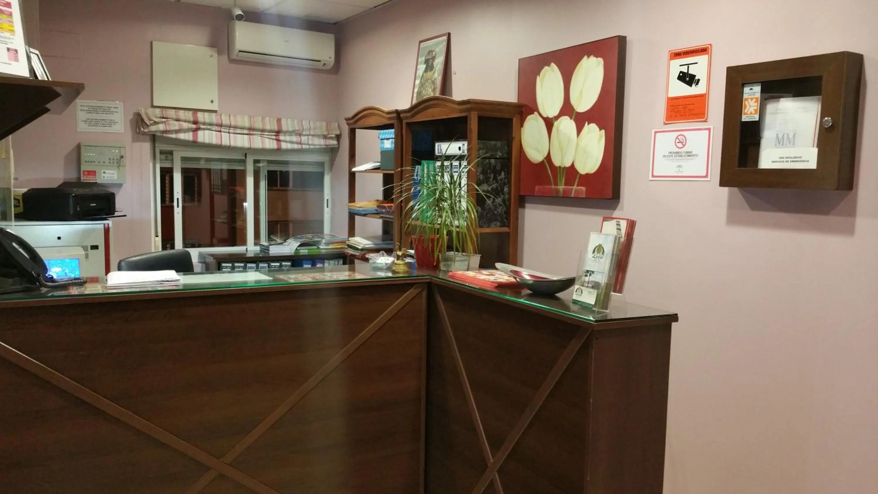 Lobby or reception in Hotel León