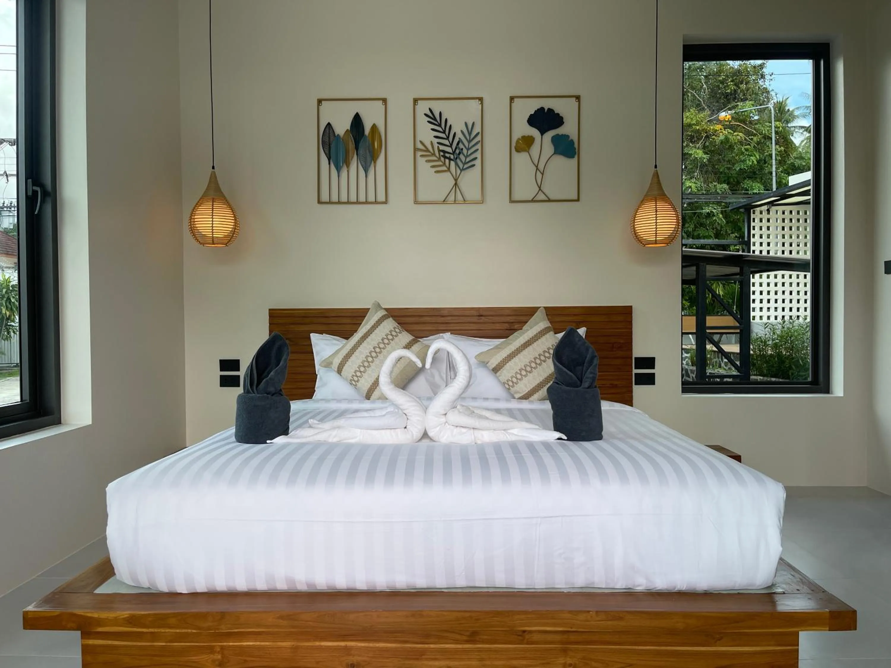 Bed in Breeze Bay Villa