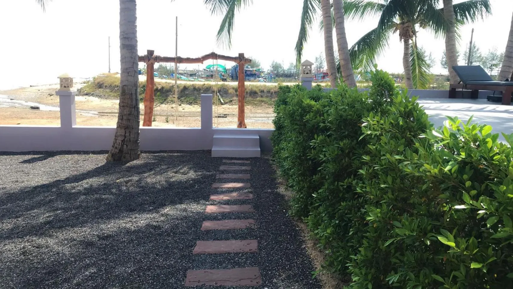 Garden in Breeze Bay Villa