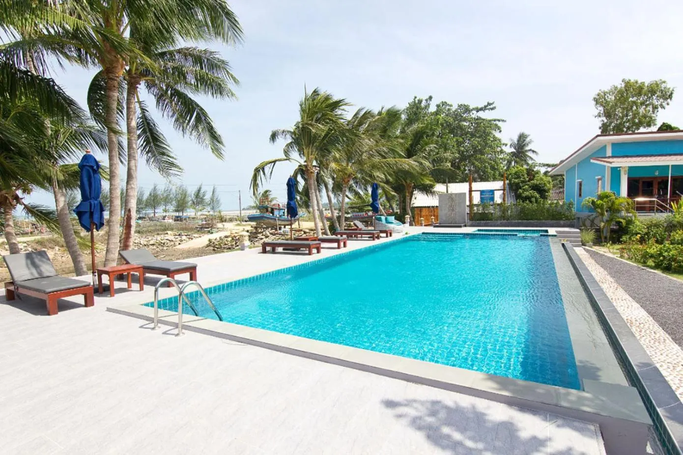 Property building in Breeze Bay Villa