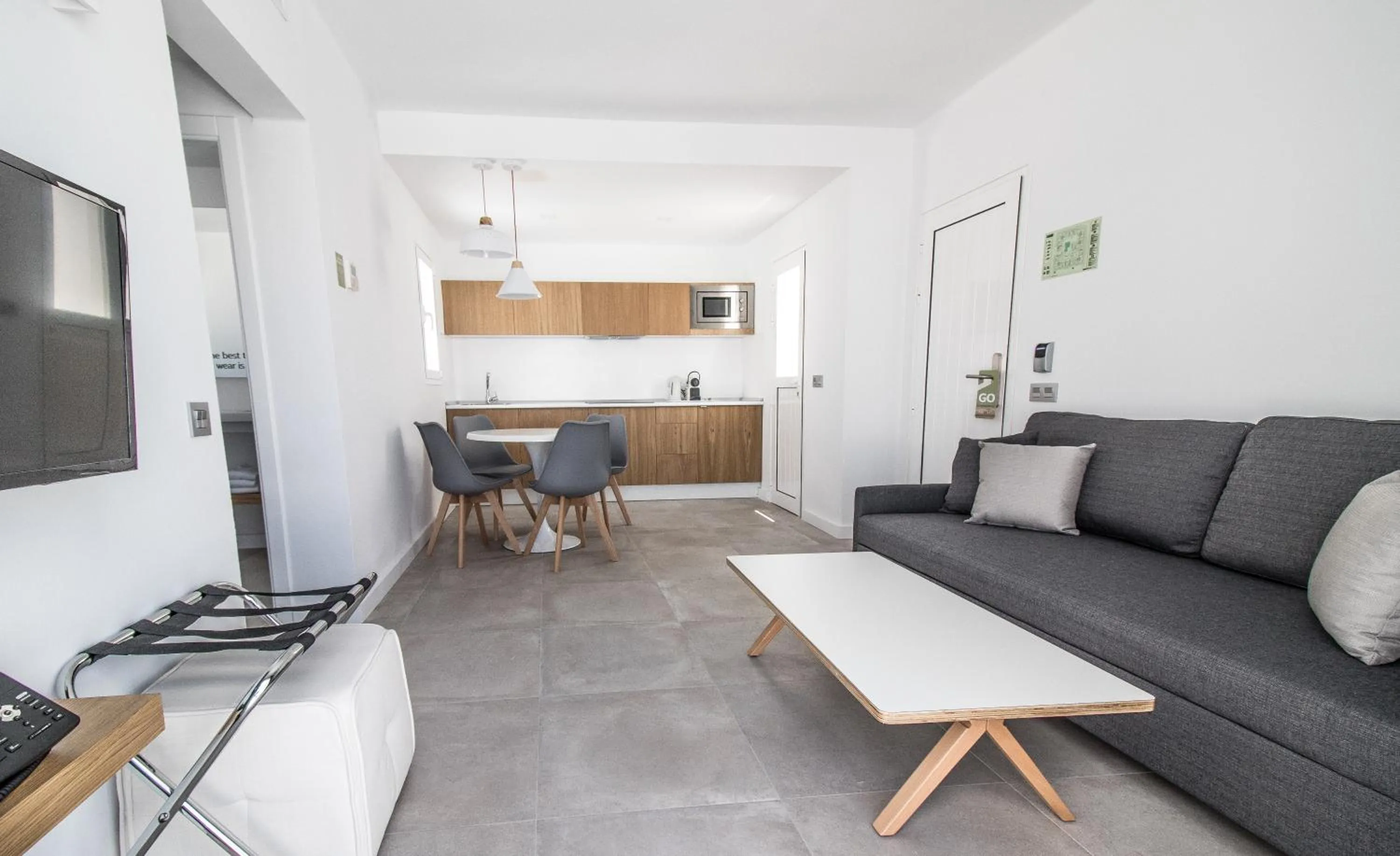 TV and multimedia in Guinate Club Apartamentos