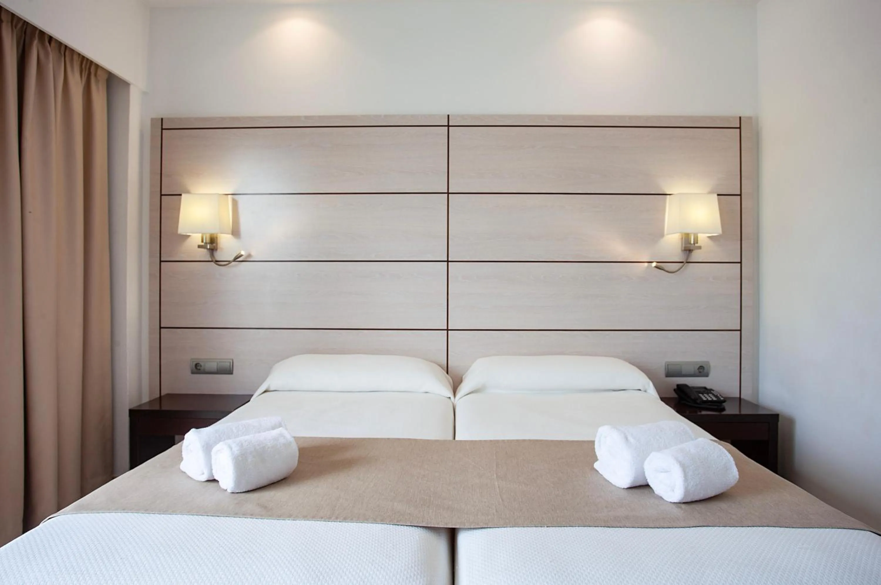 Photo of the whole room, Bed in Hotel Puchet Ibiza