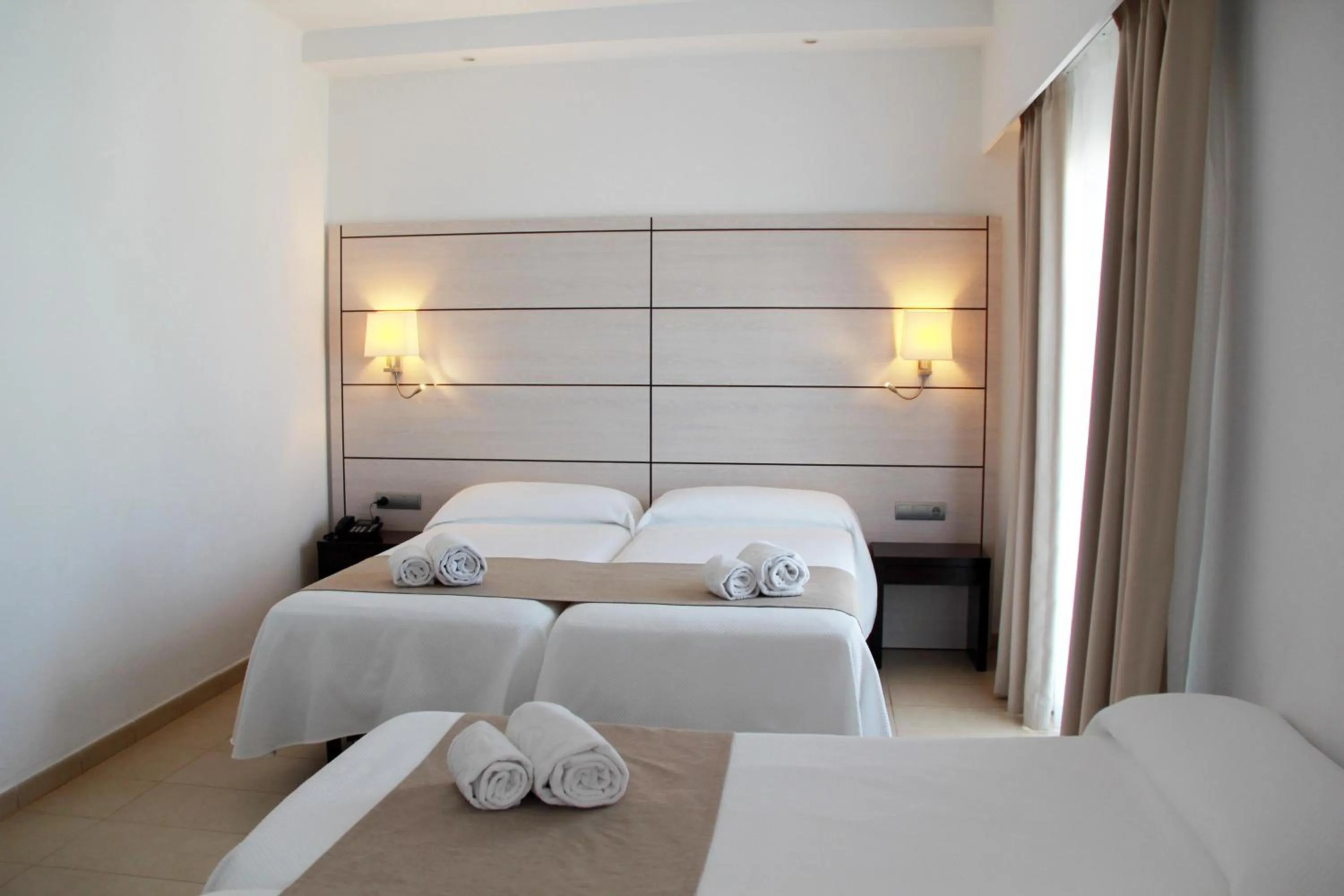 Photo of the whole room, Bed in Hotel Puchet Ibiza