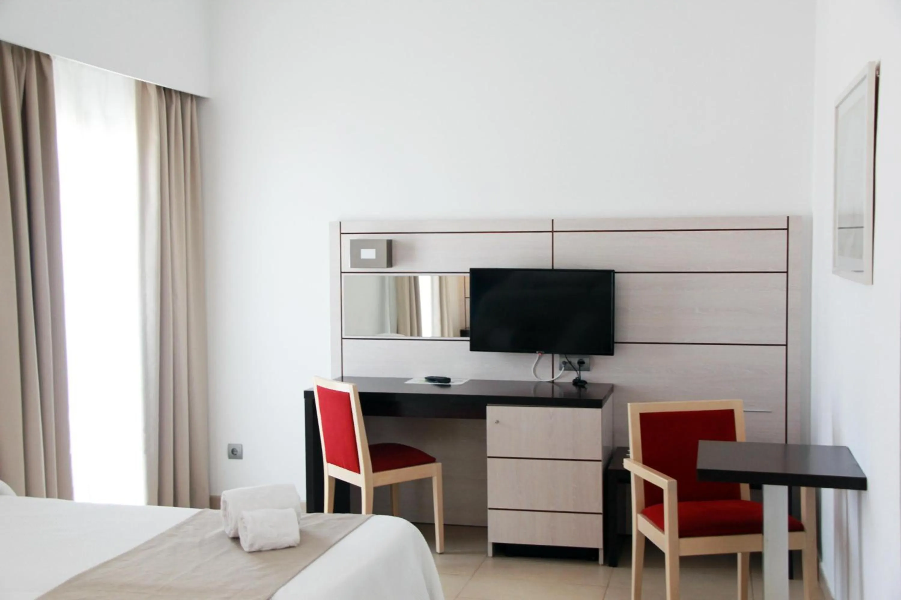 Photo of the whole room, Bed in Hotel Puchet Ibiza