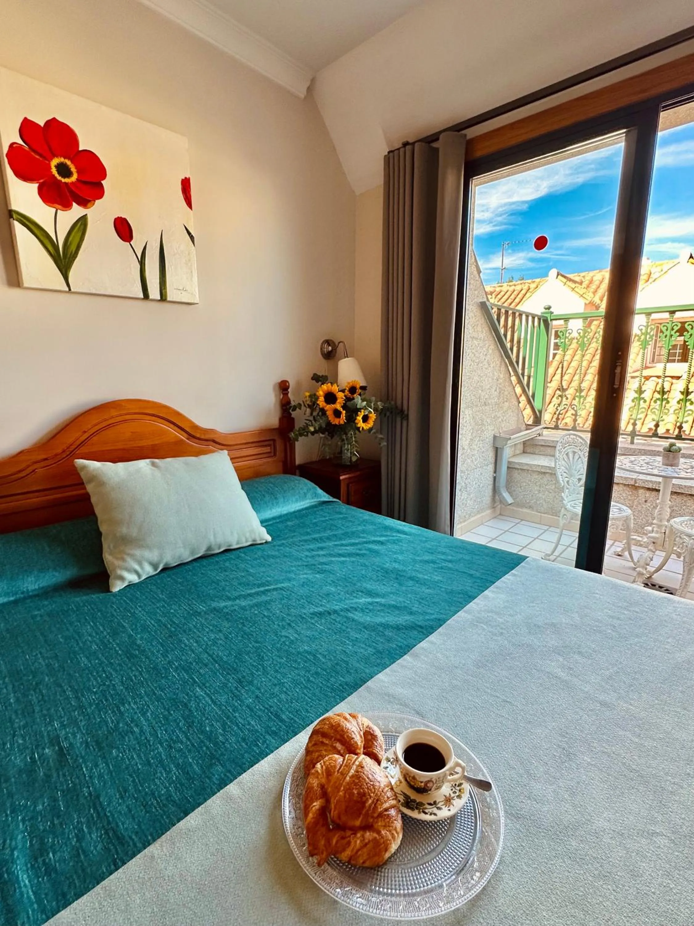 Bed in Hotel Reyesol