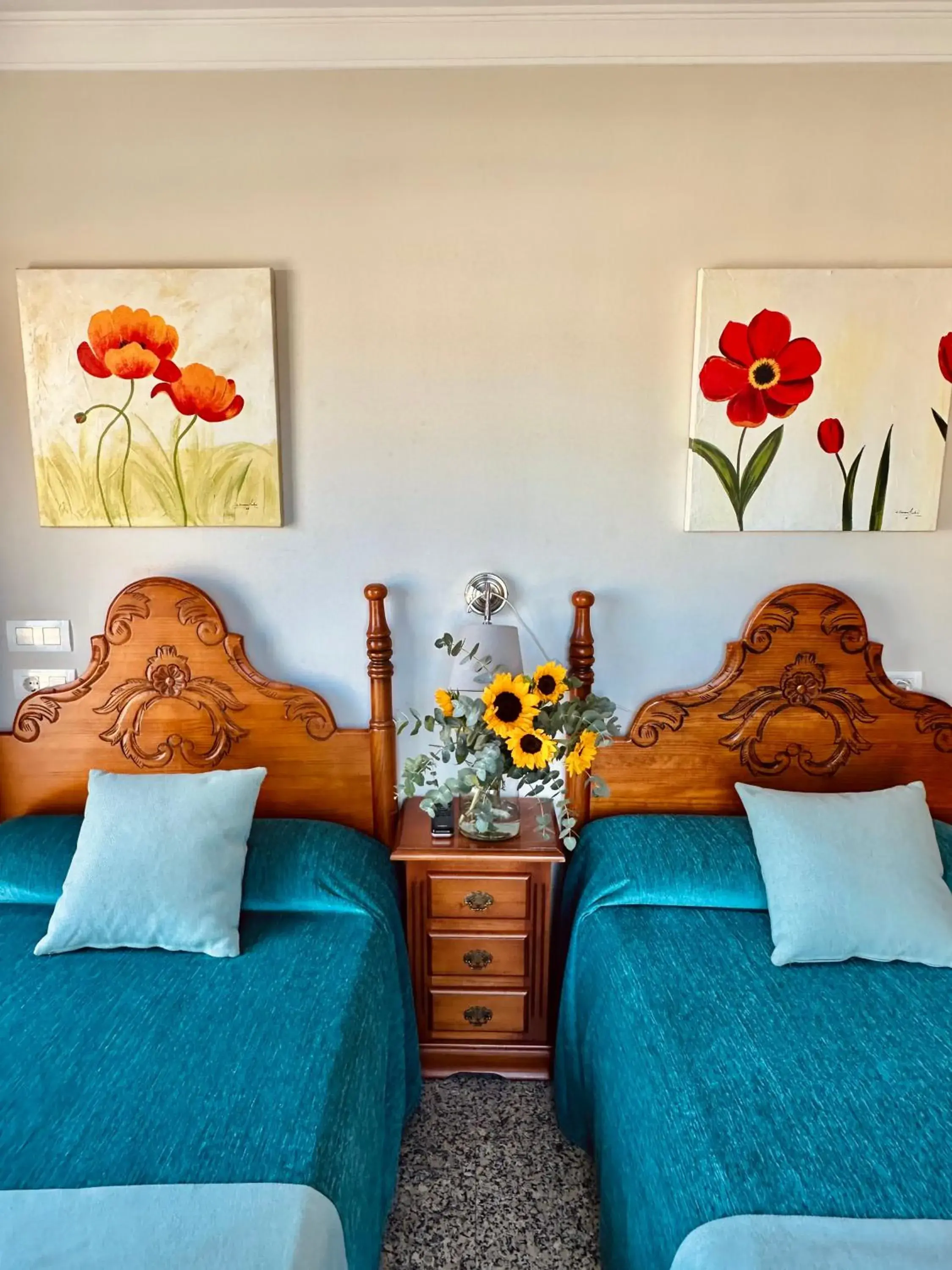 Twin Room in Hotel Reyesol Twin Room in Hotel Reyesol