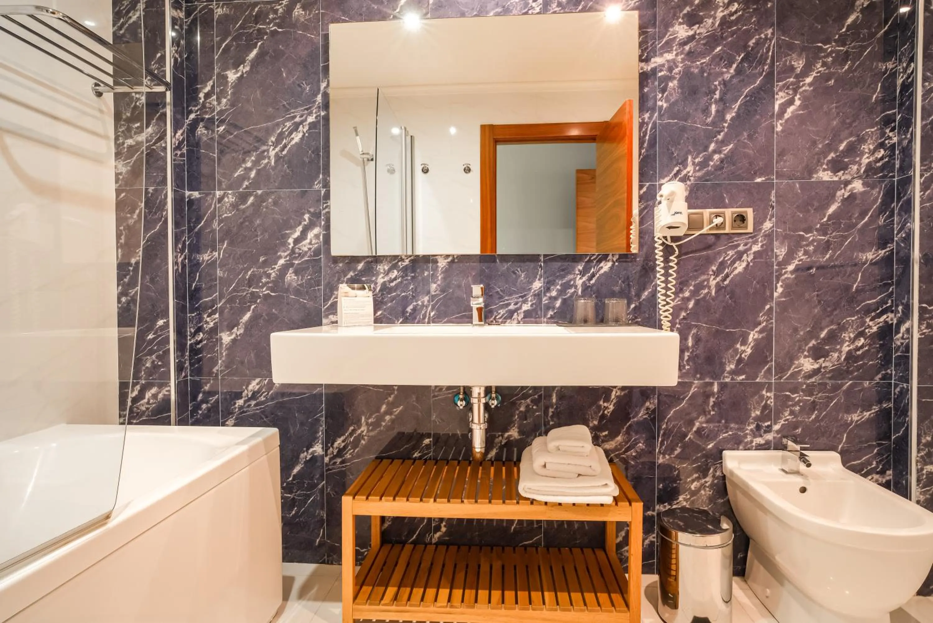 Bathroom in Indiana Boutique Hotel