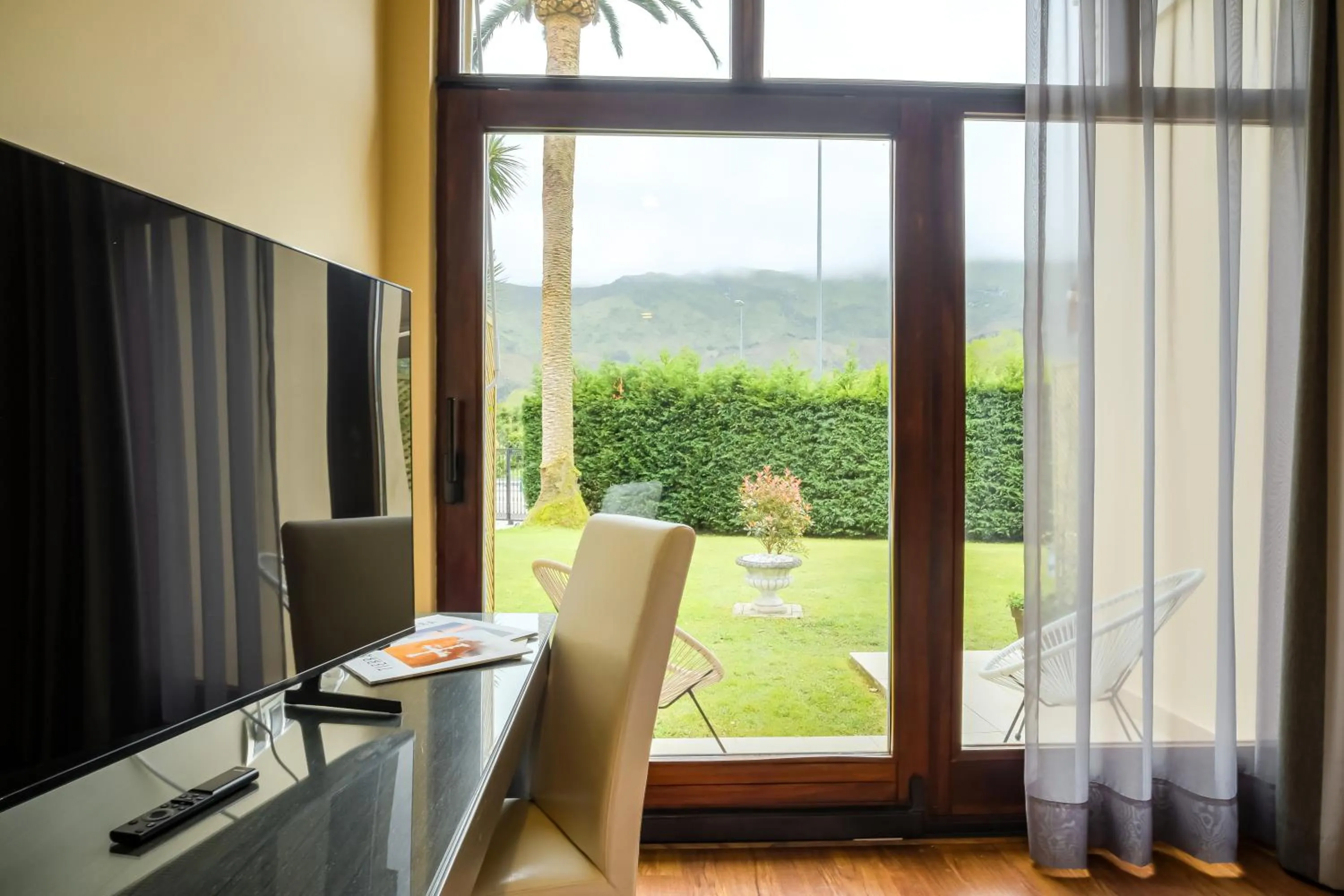 Photo of the whole room in Indiana Boutique Hotel