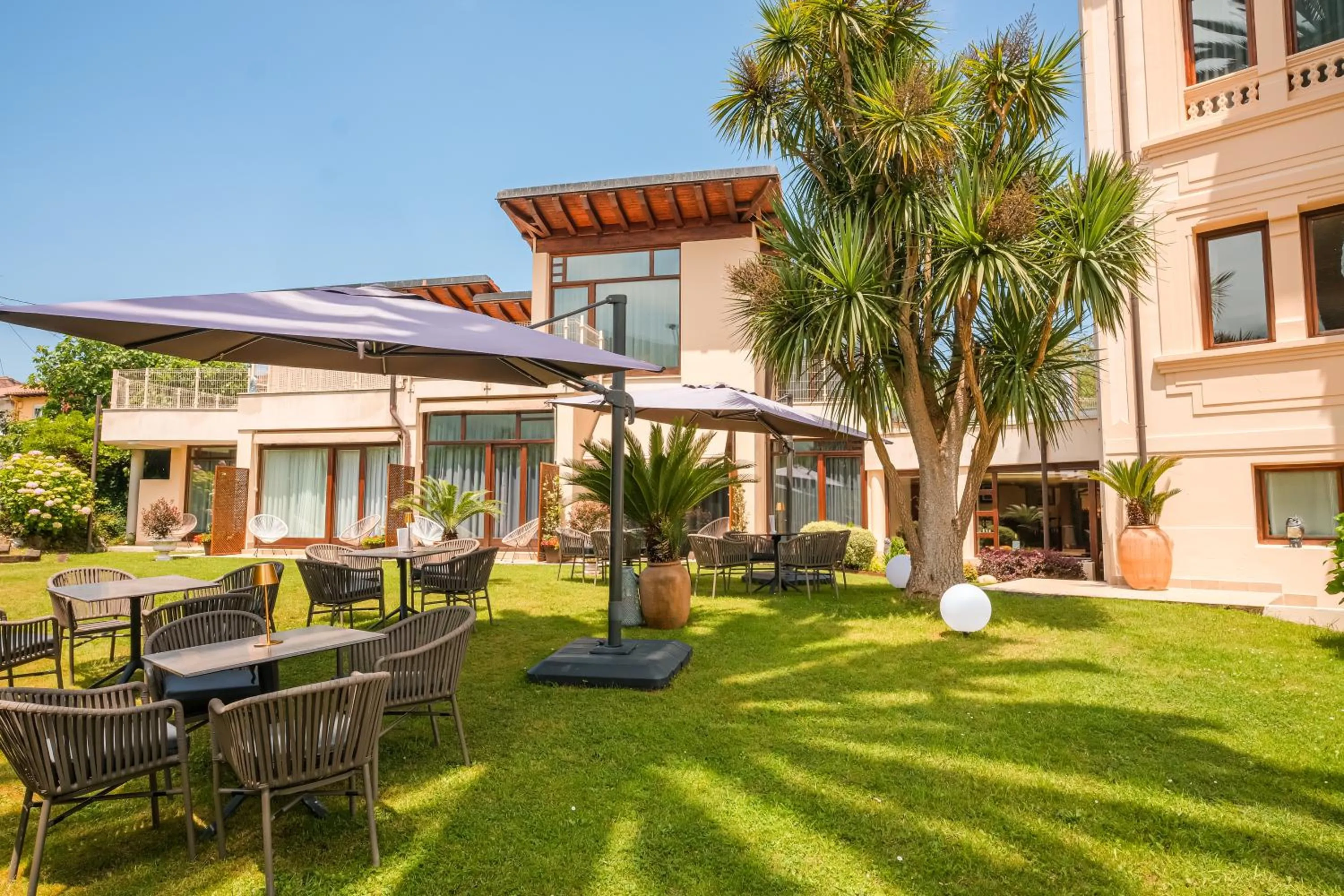 Garden in Indiana Boutique Hotel