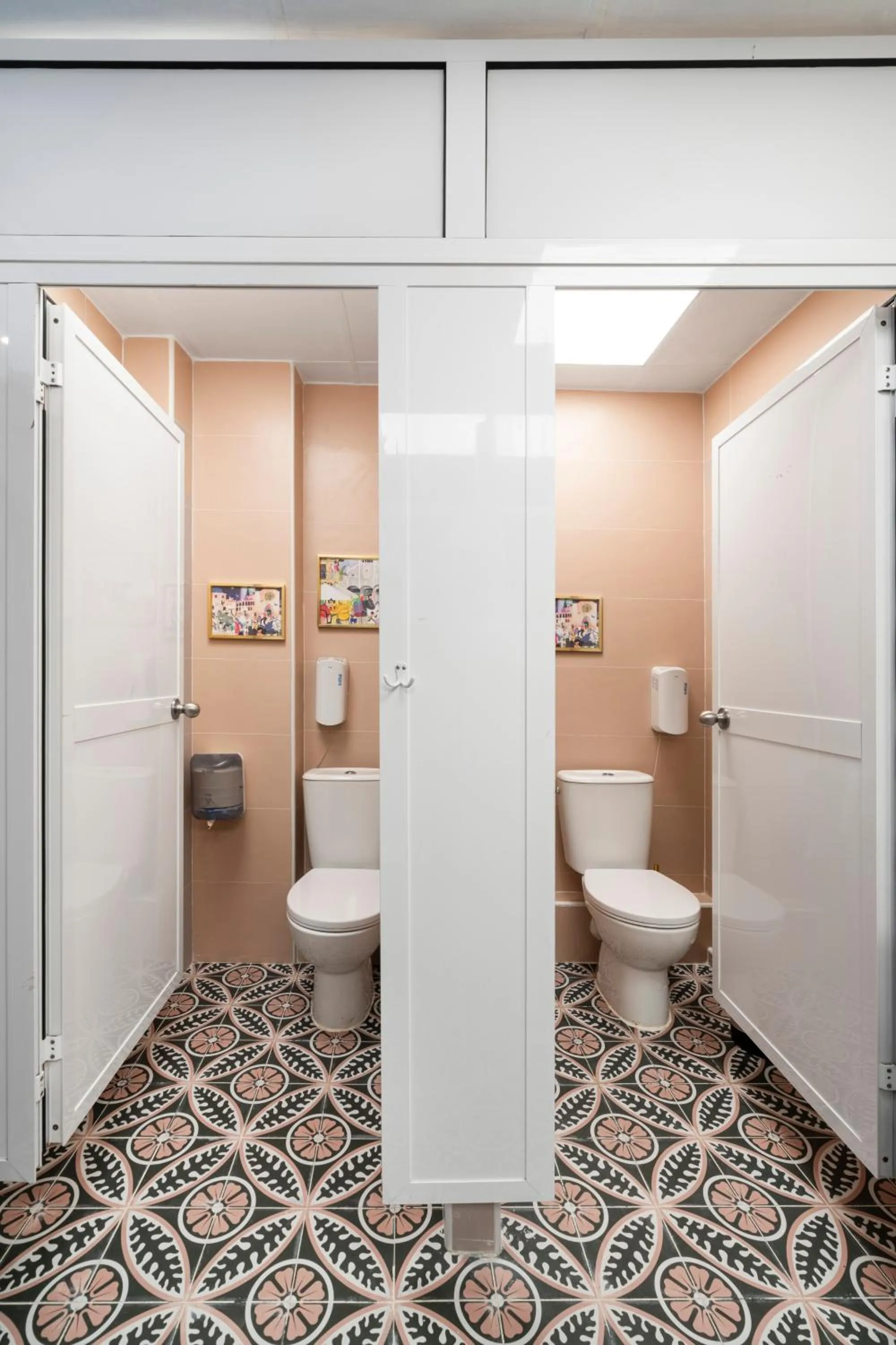 Toilet in Home Youth Hostel by Feetup Hostels