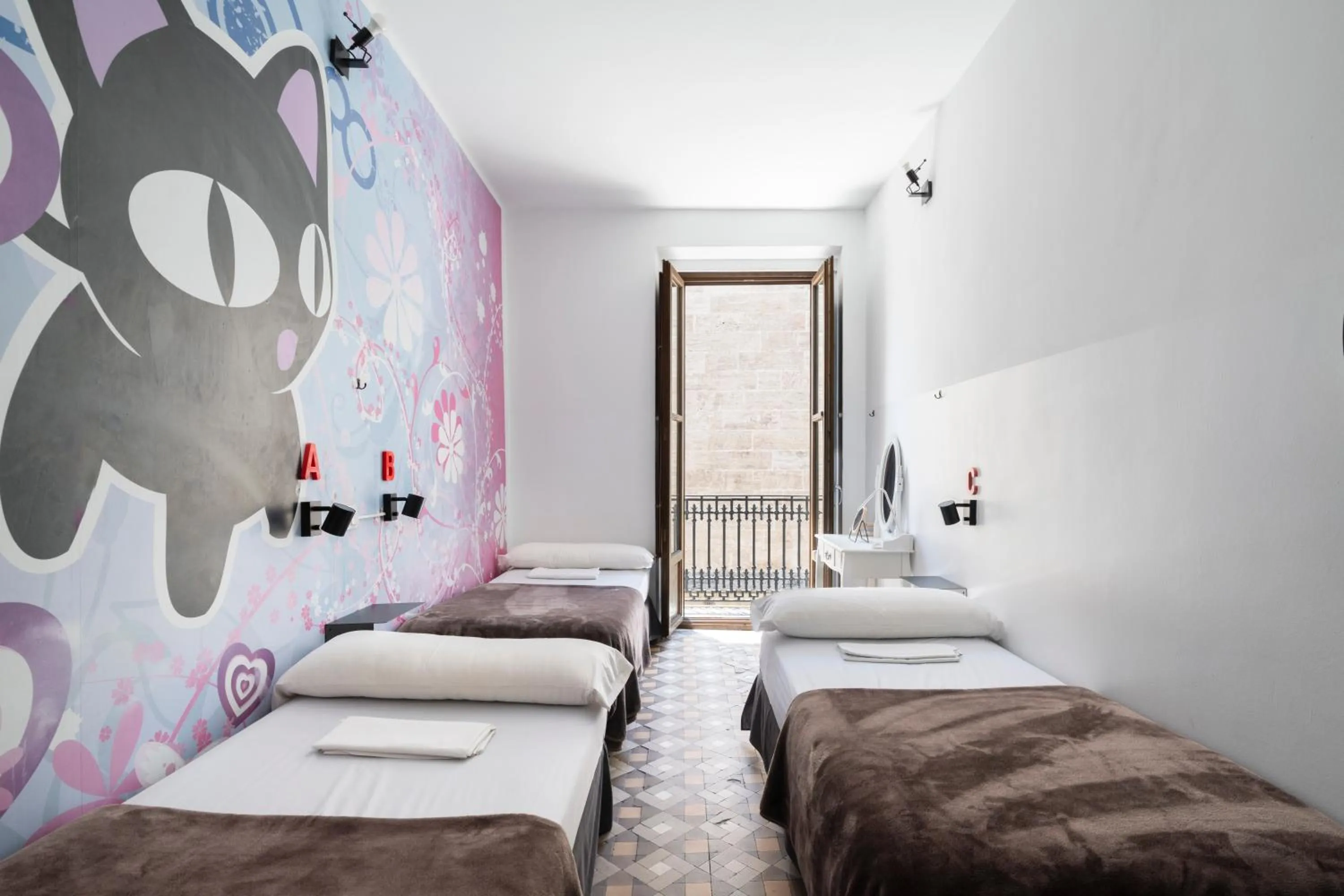 Bed in Home Youth Hostel by Feetup Hostels
