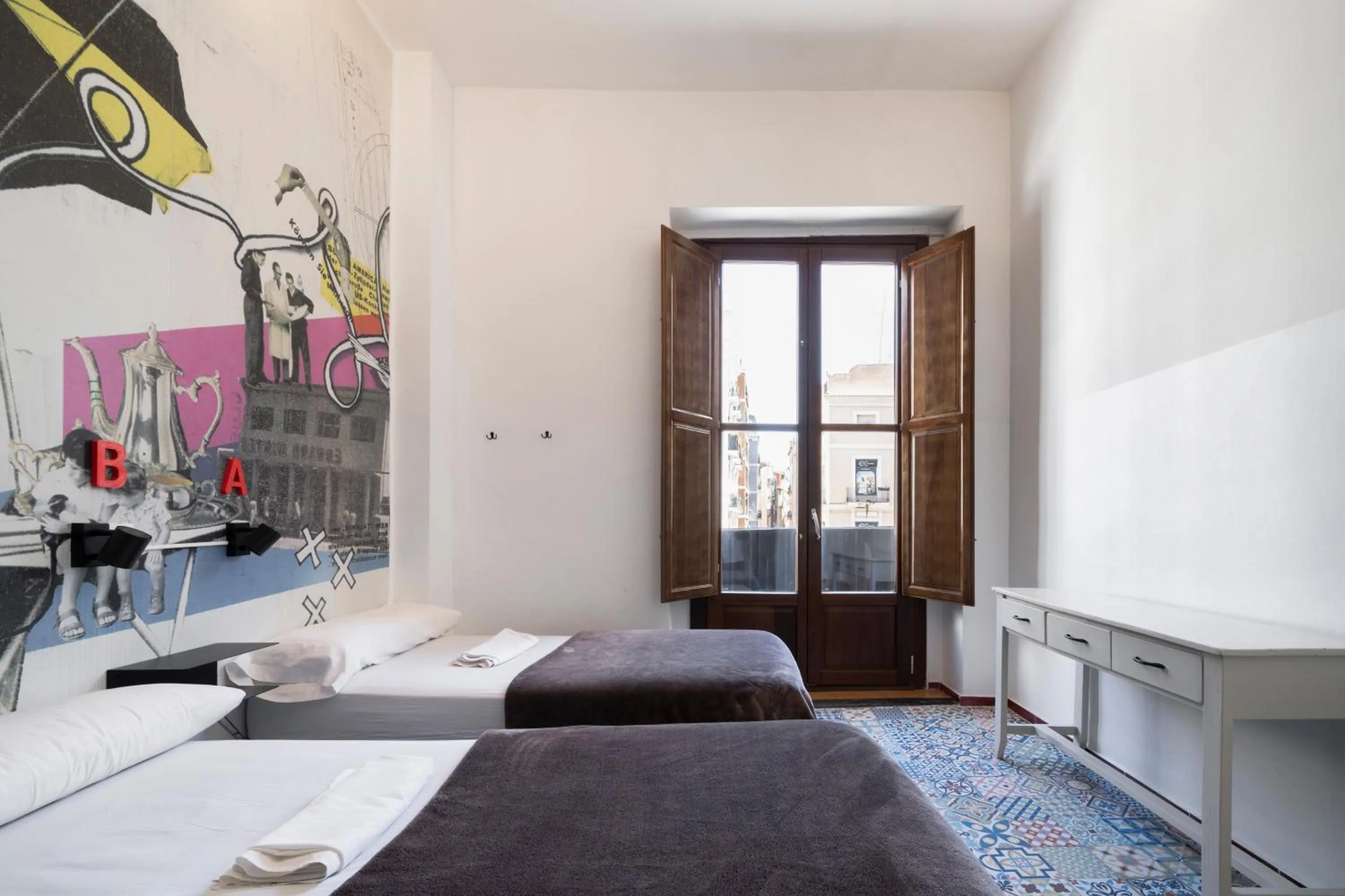 Bed in Home Youth Hostel by Feetup Hostels