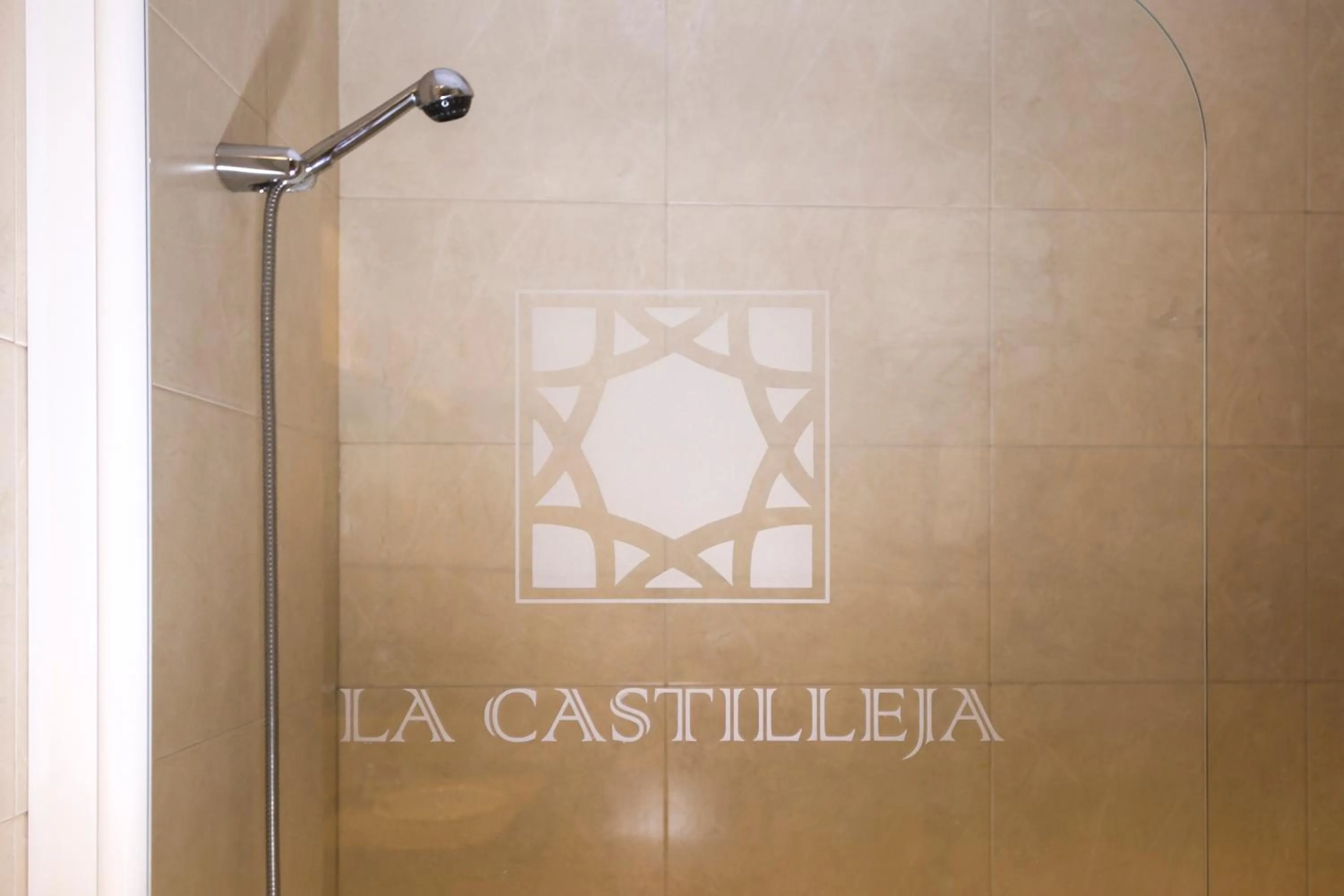 Bathroom in Apartamentos Turísticos La Castilleja