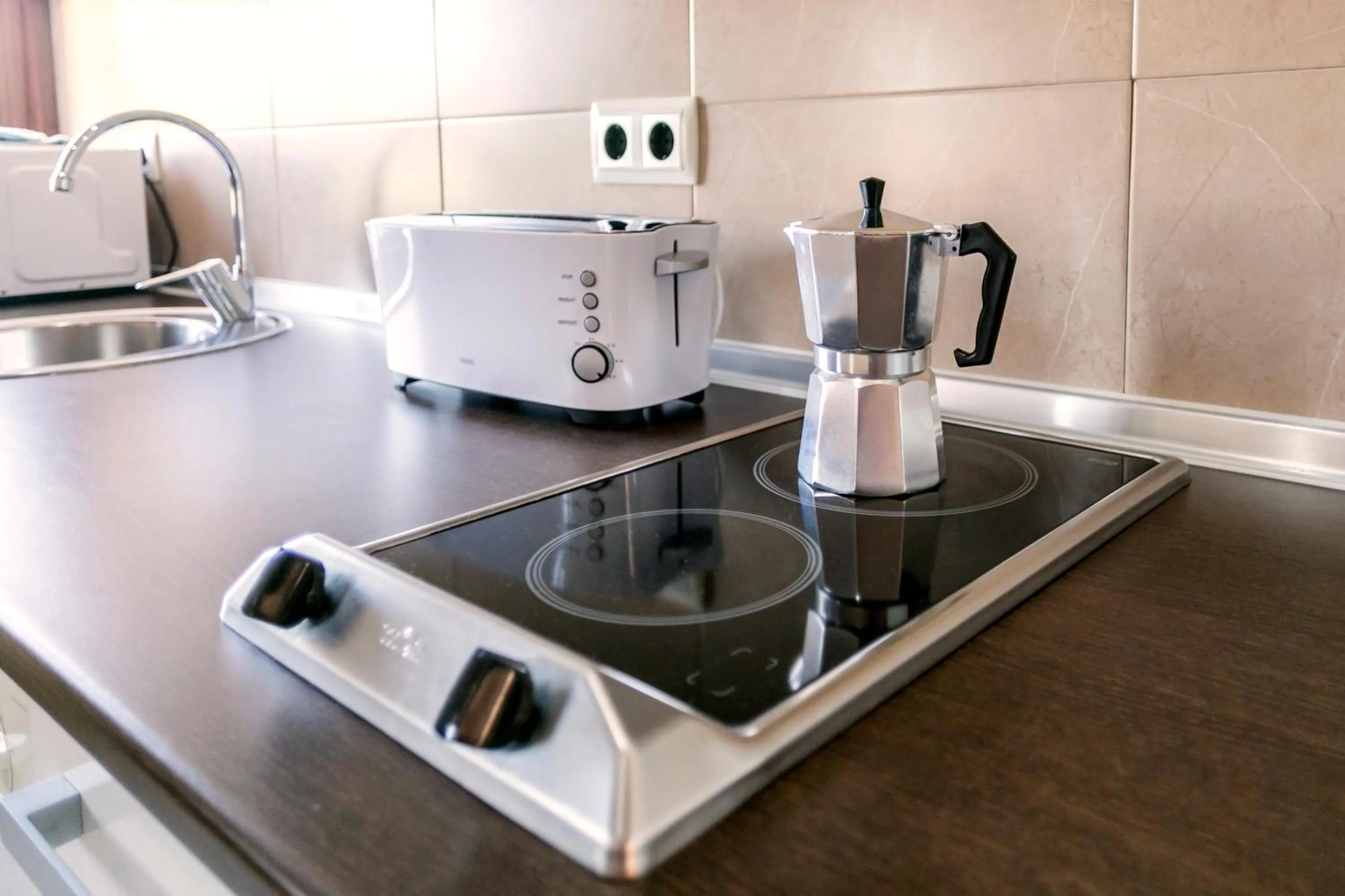 Coffee/tea facilities in Apartamentos Turísticos La Castilleja