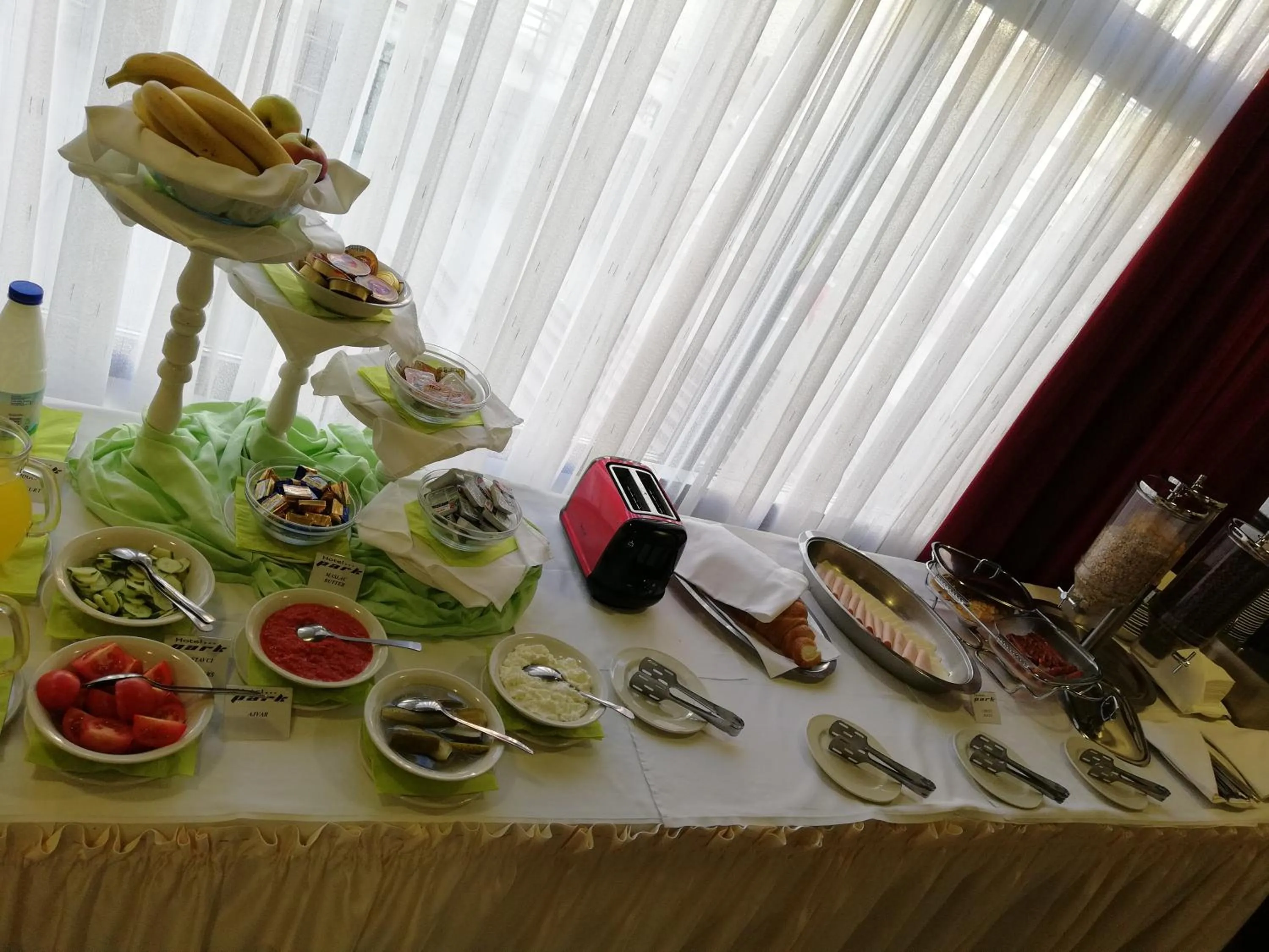 Breakfast in Hotel Park