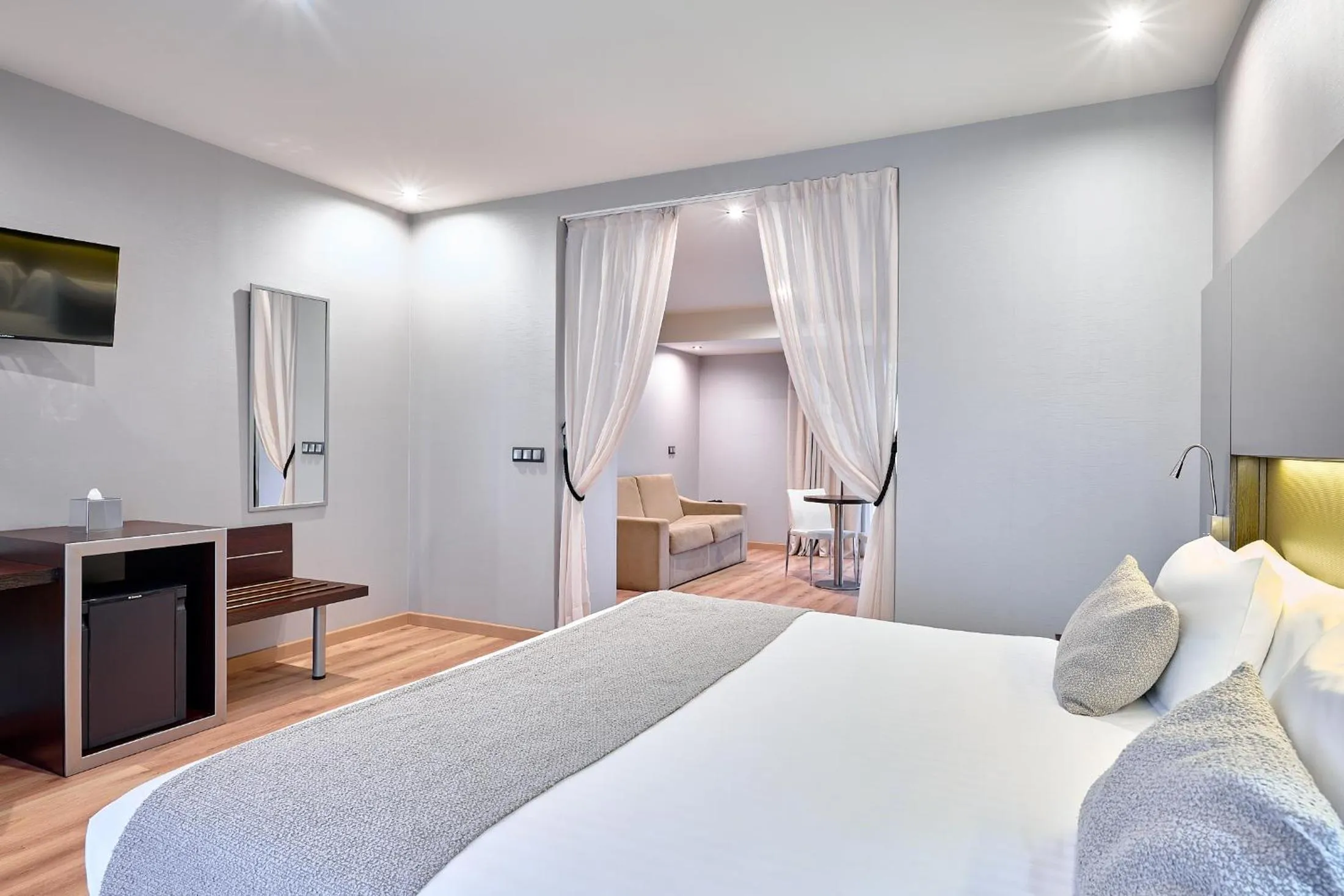 Bed in Turia Granada