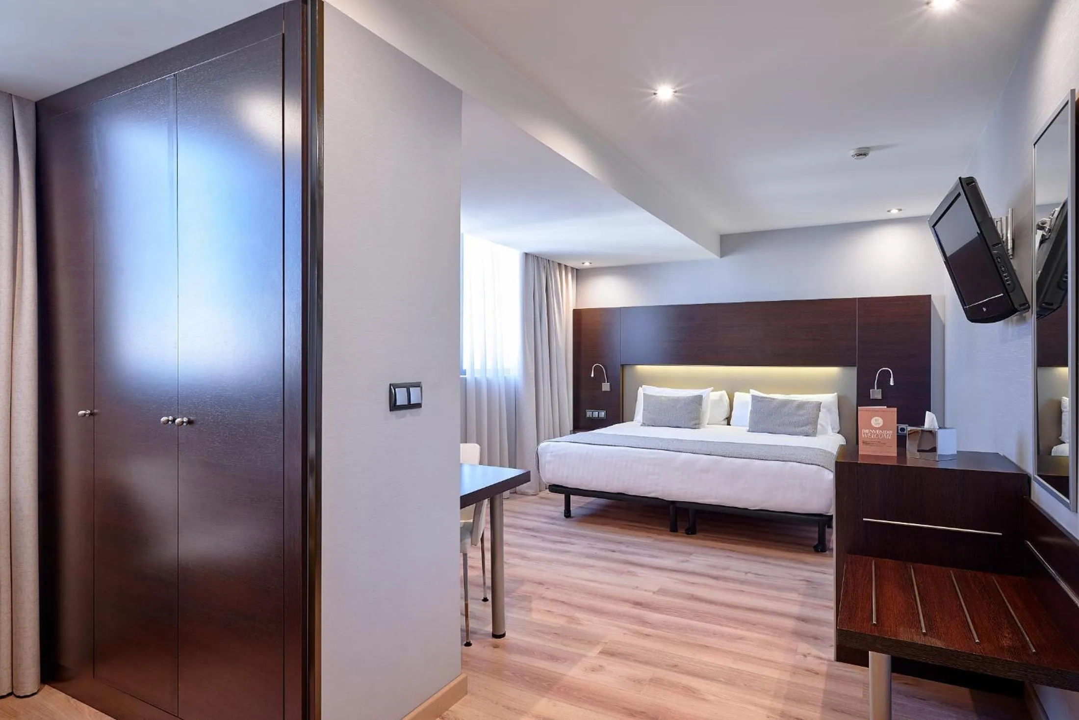 Bed in Turia Granada