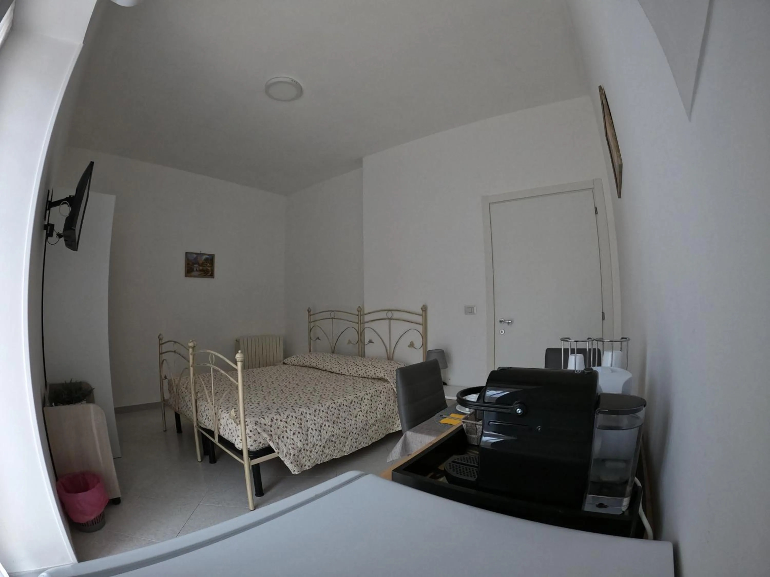 Photo of the whole room, Bed in Ostello Villafranca