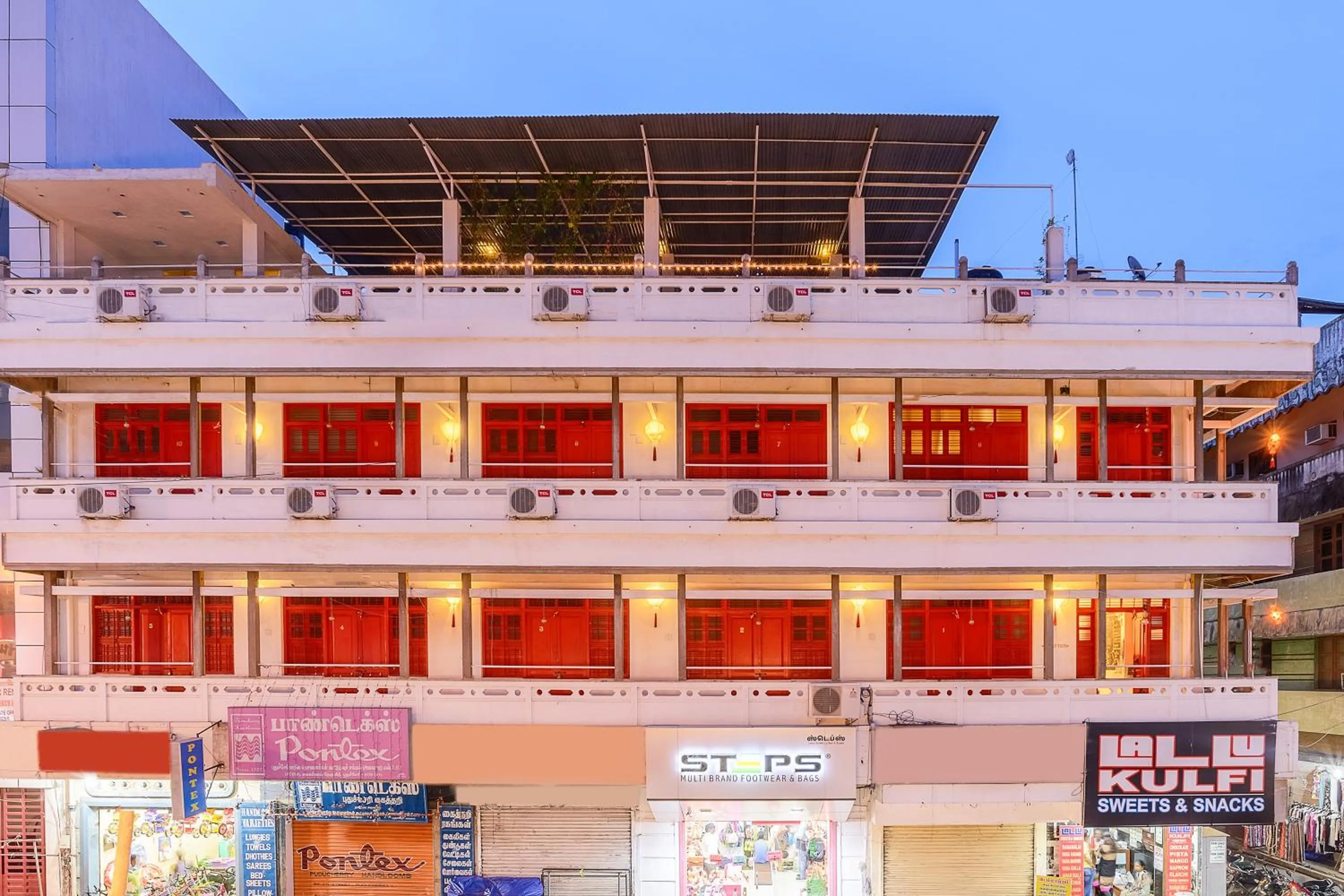 Facade/entrance in Itsy Hotels Red Lotus Heritage, Promenade Beach