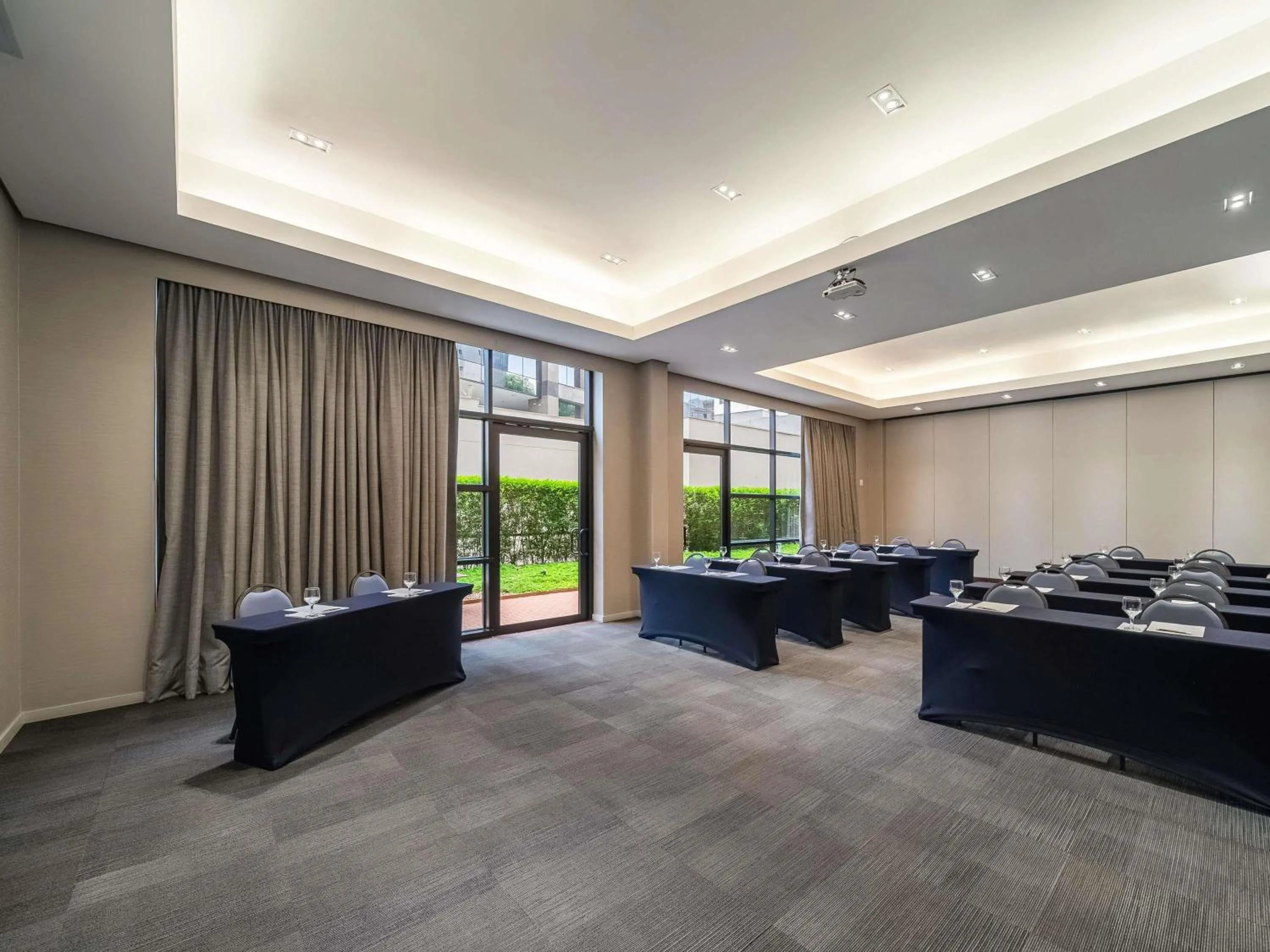 Meeting/conference room in Grand Mercure SP Itaim Bibi