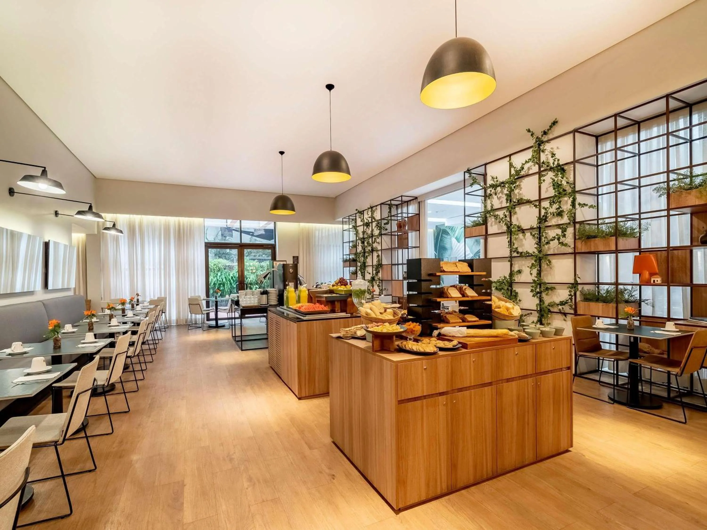 Property building in Grand Mercure SP Itaim Bibi