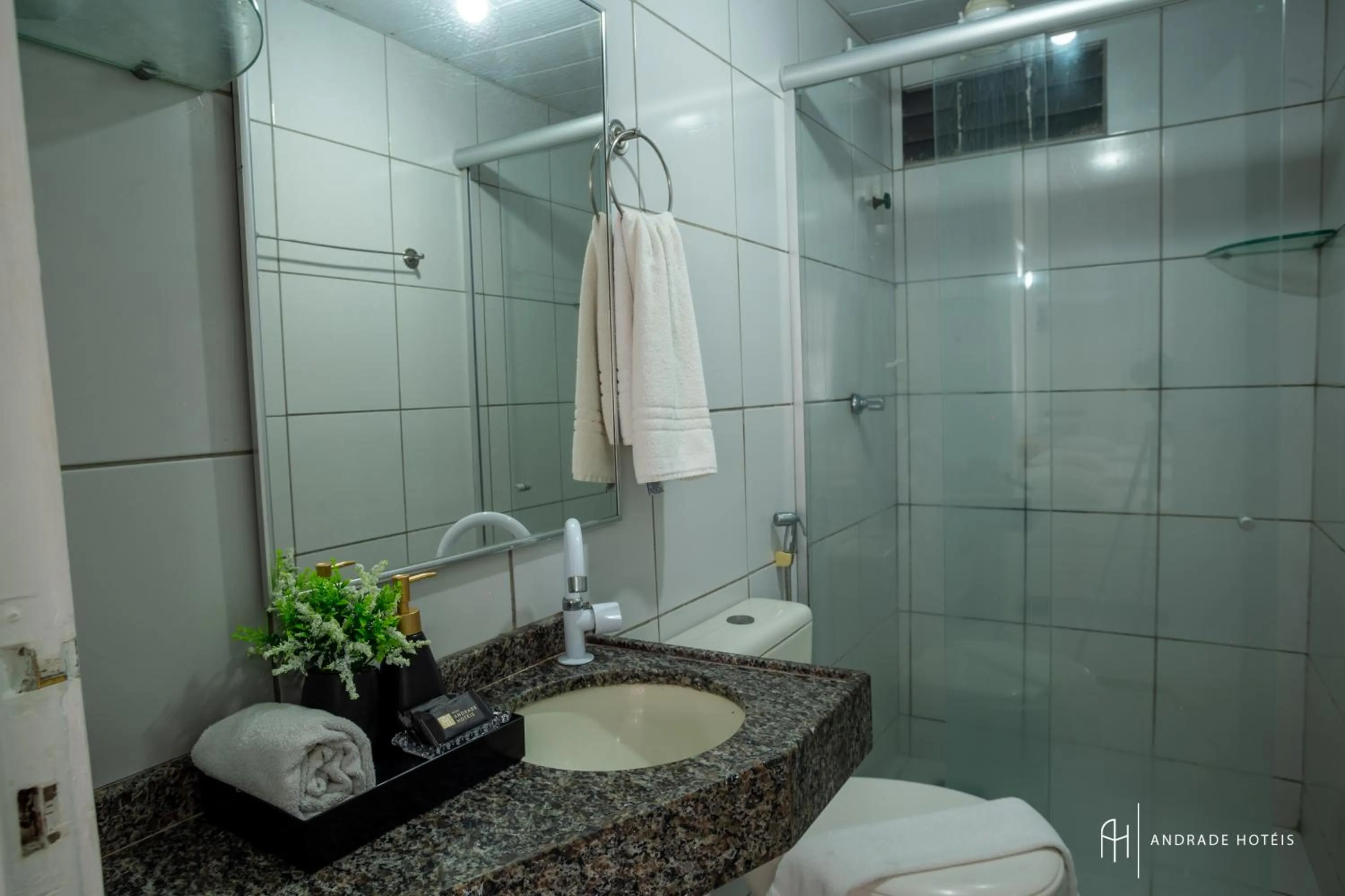 Bathroom in Rede Andrade Coimbra