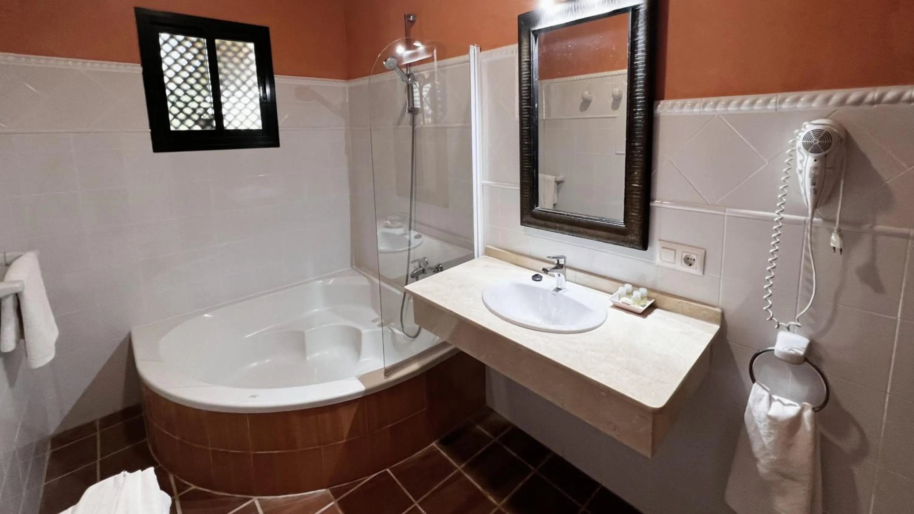 Bathroom in Hotel Sindhura