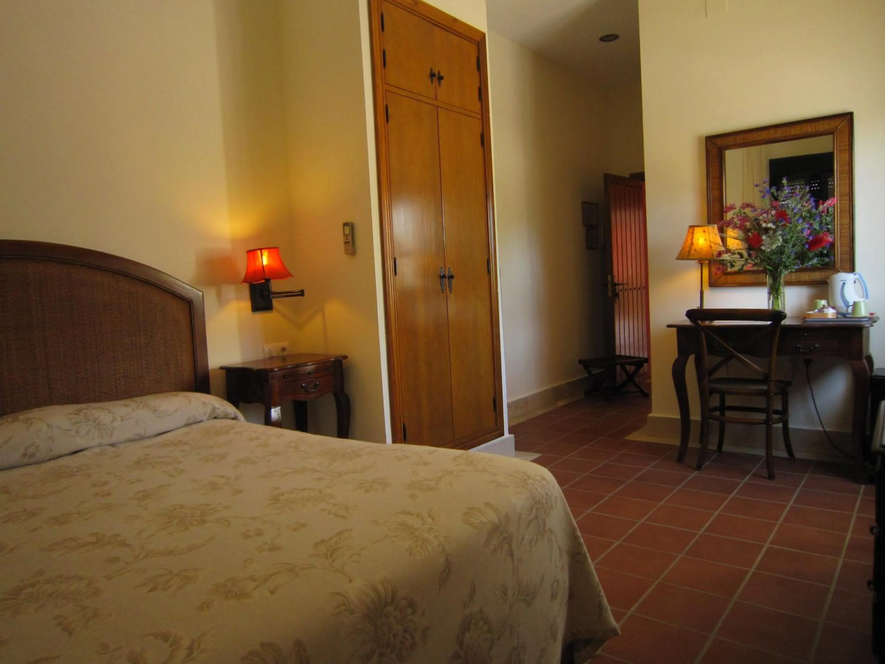 Photo of the whole room, Bed in Hotel Sindhura