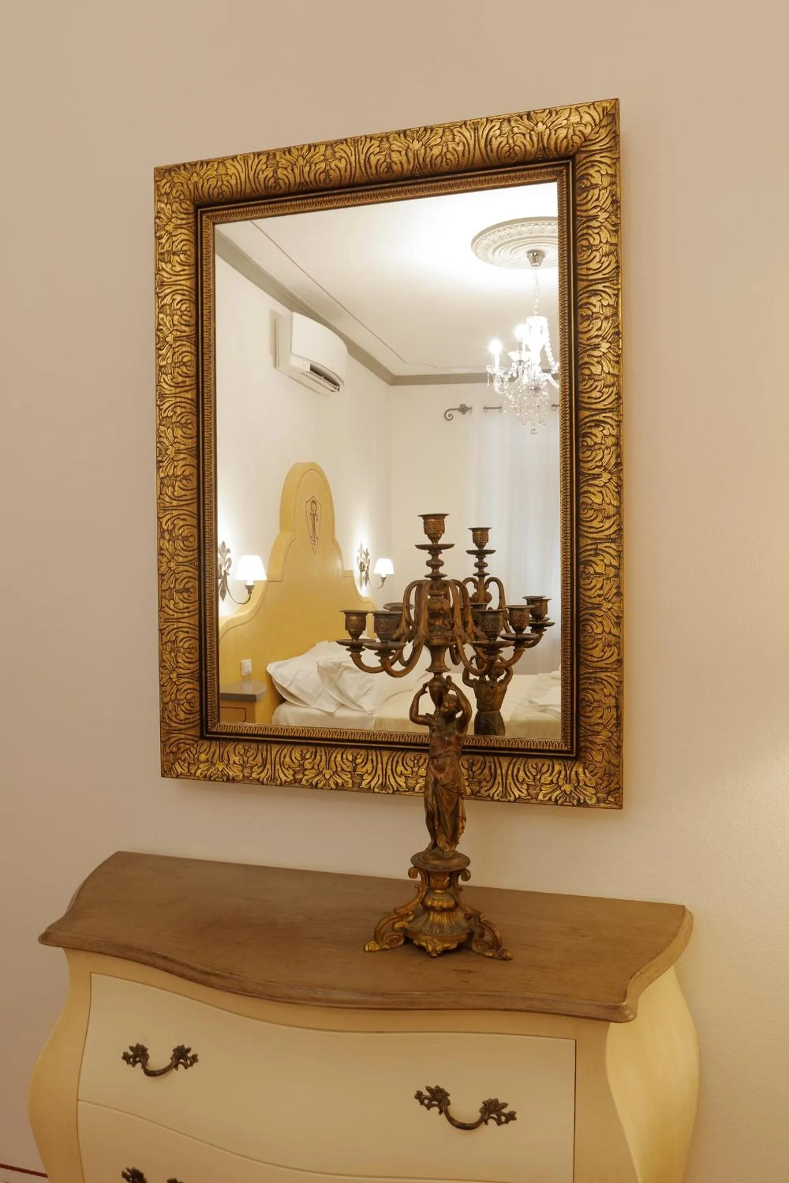 Palazzo Mari suite & rooms b&b