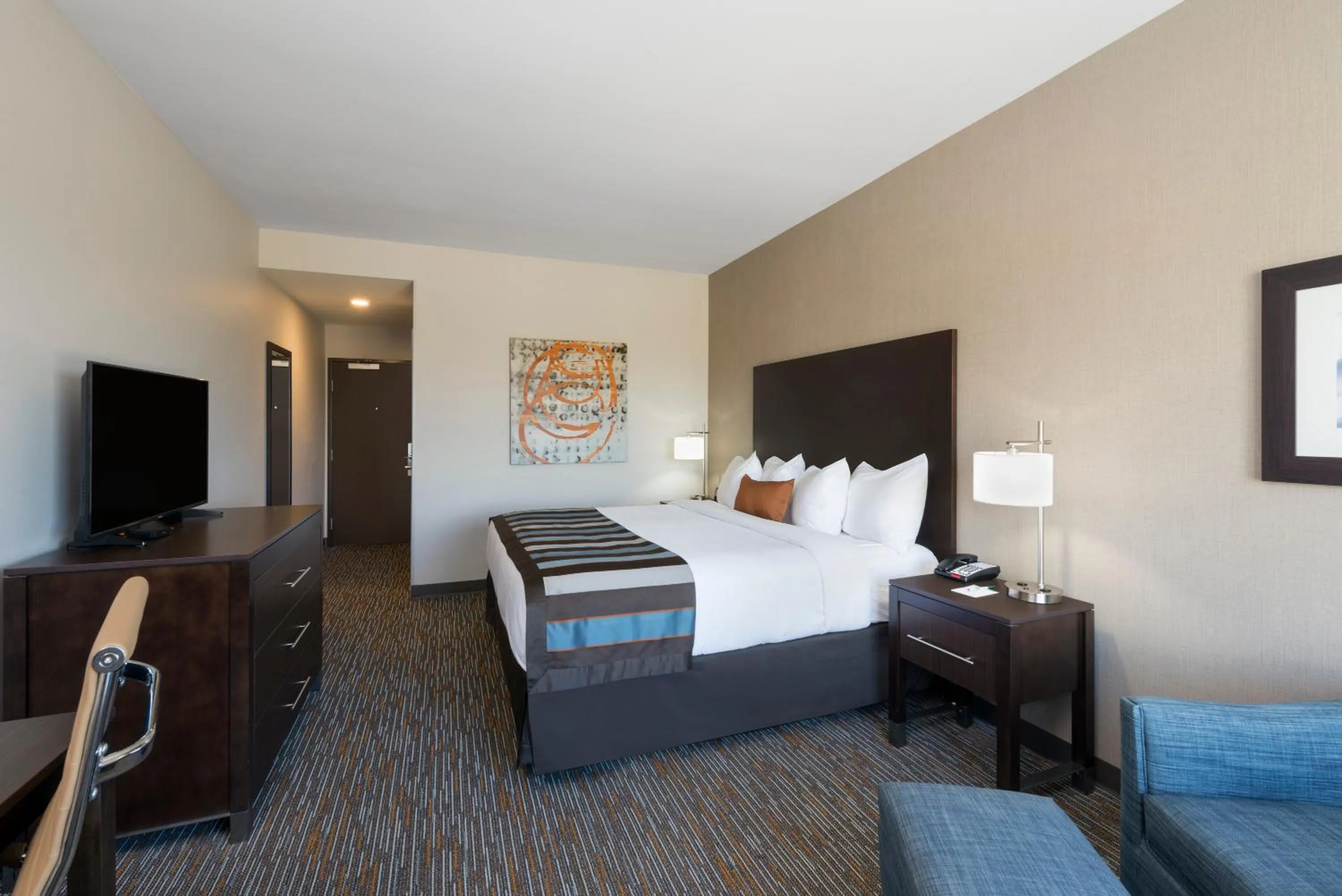 Bedroom, Bed in Wingate by Wyndham Loveland Johnstown