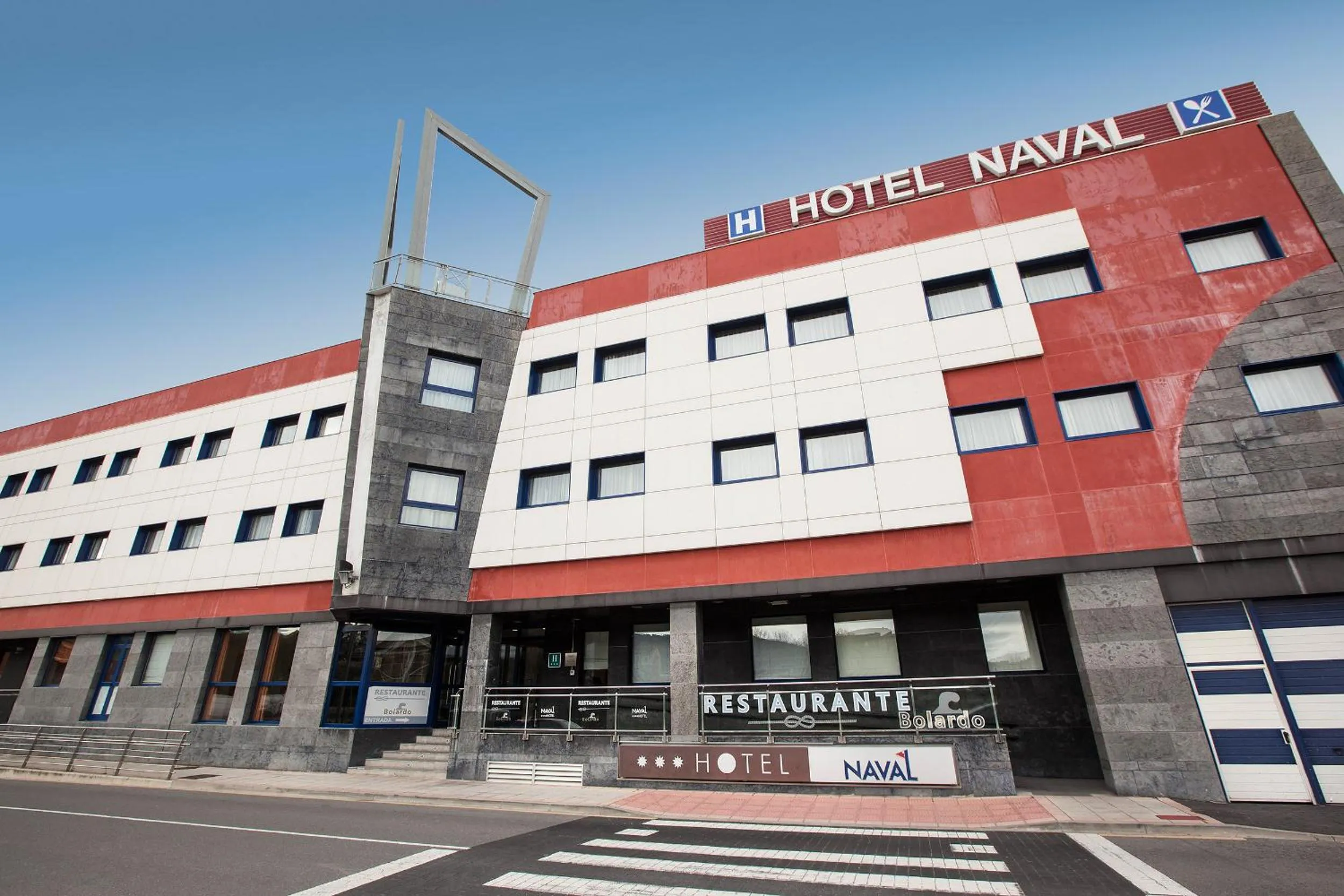 Property building in Hotel Naval Sestao