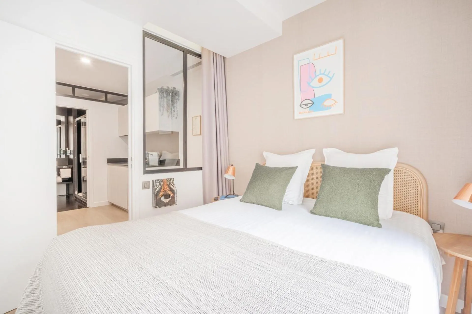 Bedroom, Bed in Yuna Les Halles - Serviced Apartments