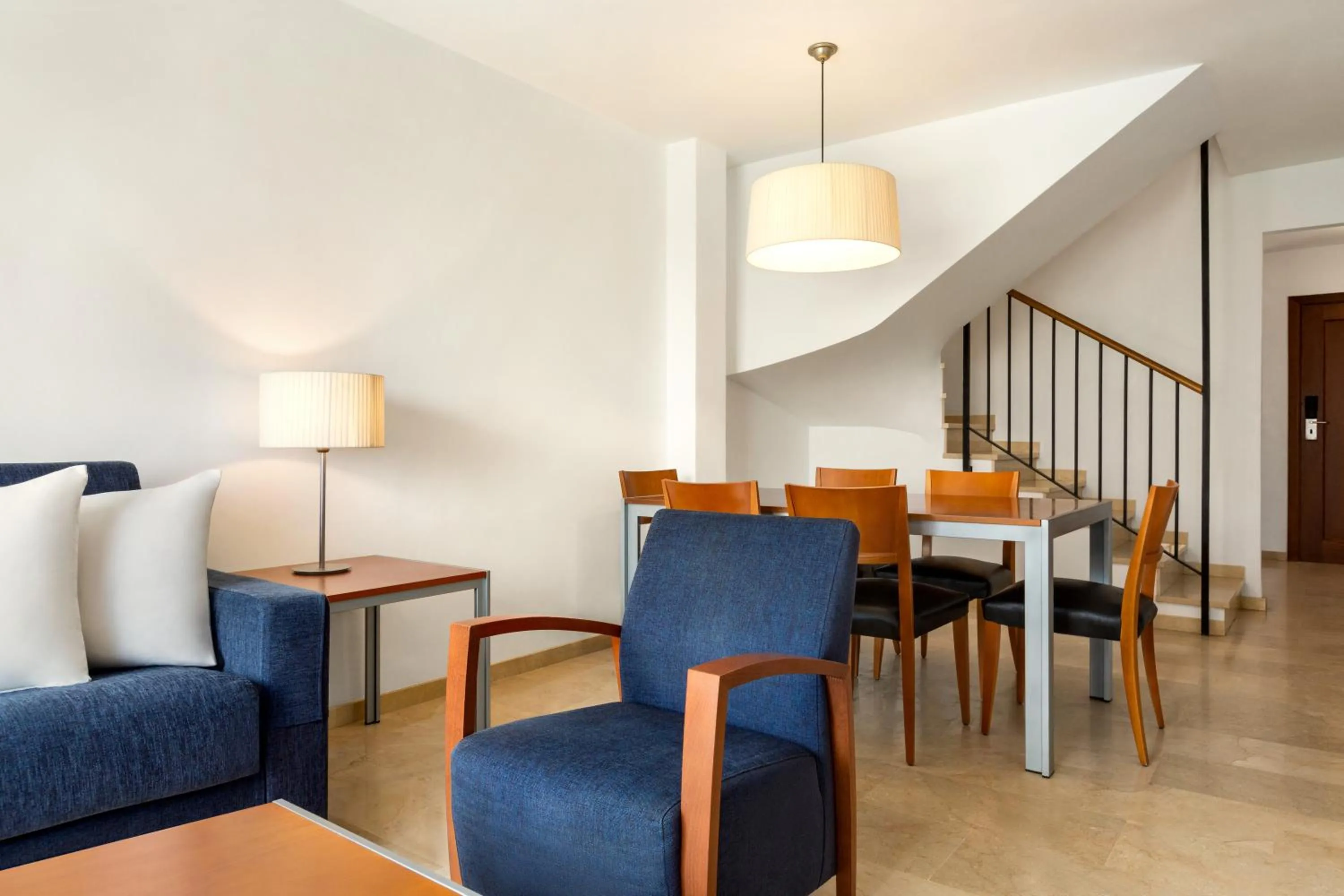 Dining area in Ramada Hotel & Suites by Wyndham Costa del Sol