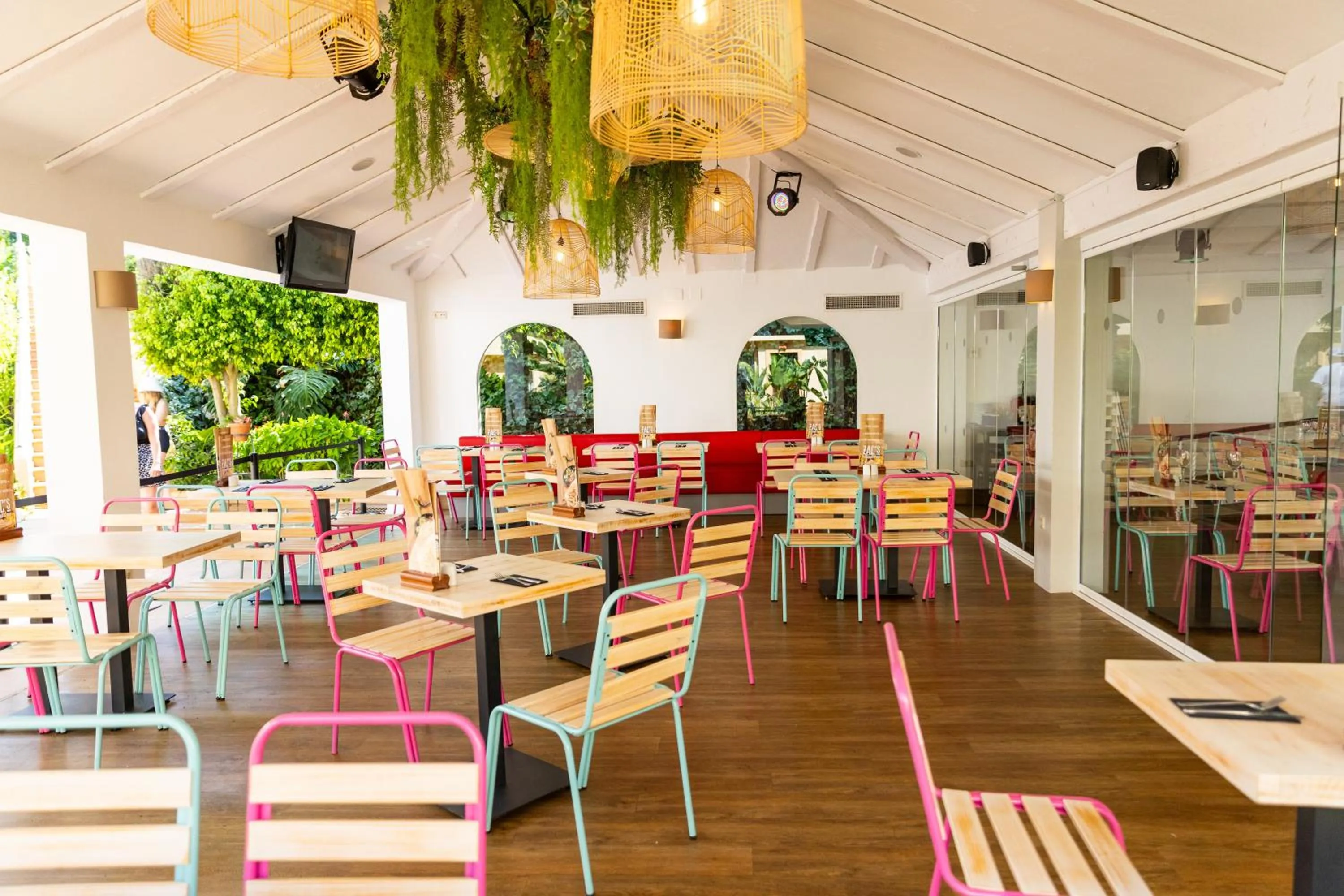 Restaurant/places to eat in Ramada Hotel & Suites by Wyndham Costa del Sol