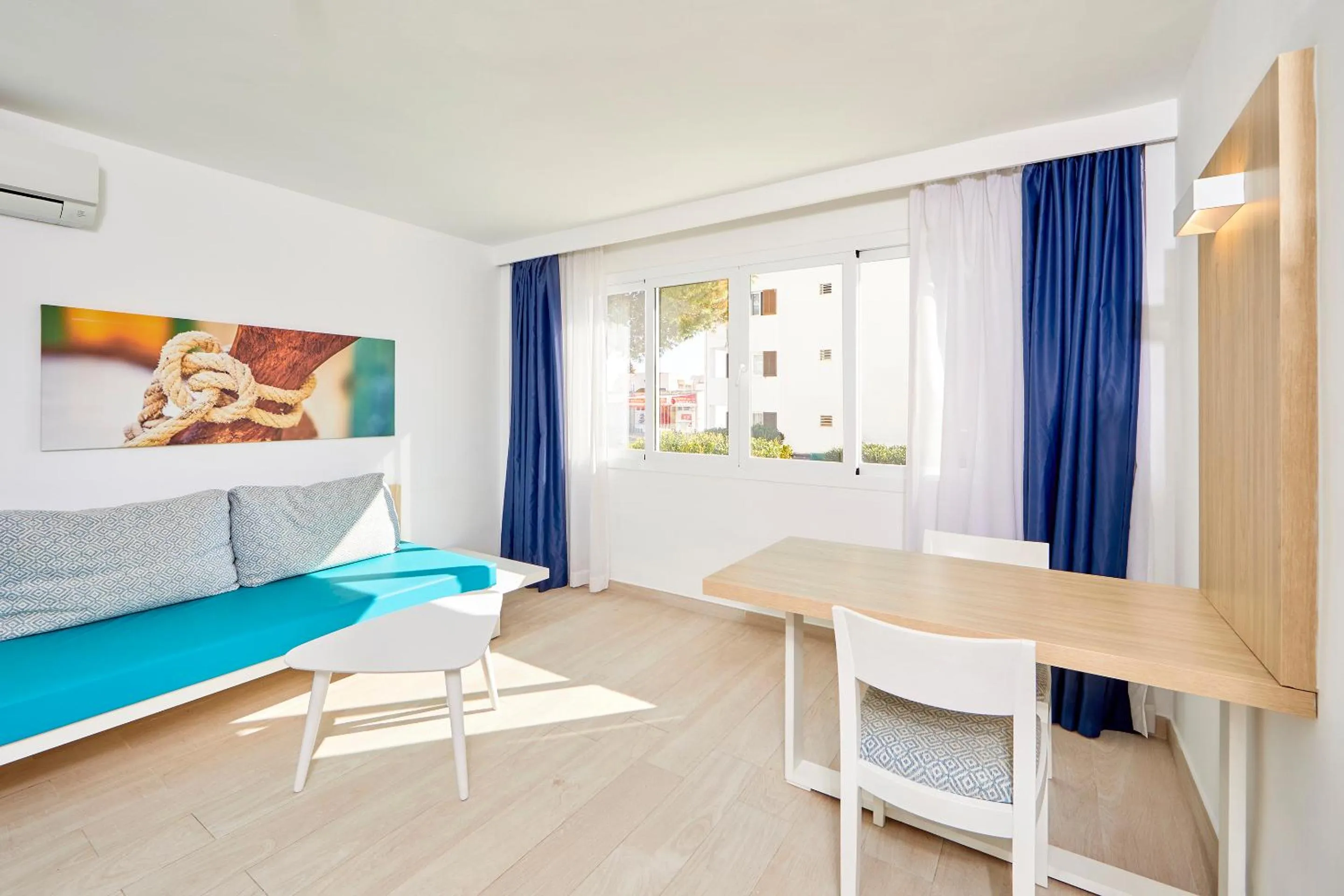 Dining area in Sun Beach