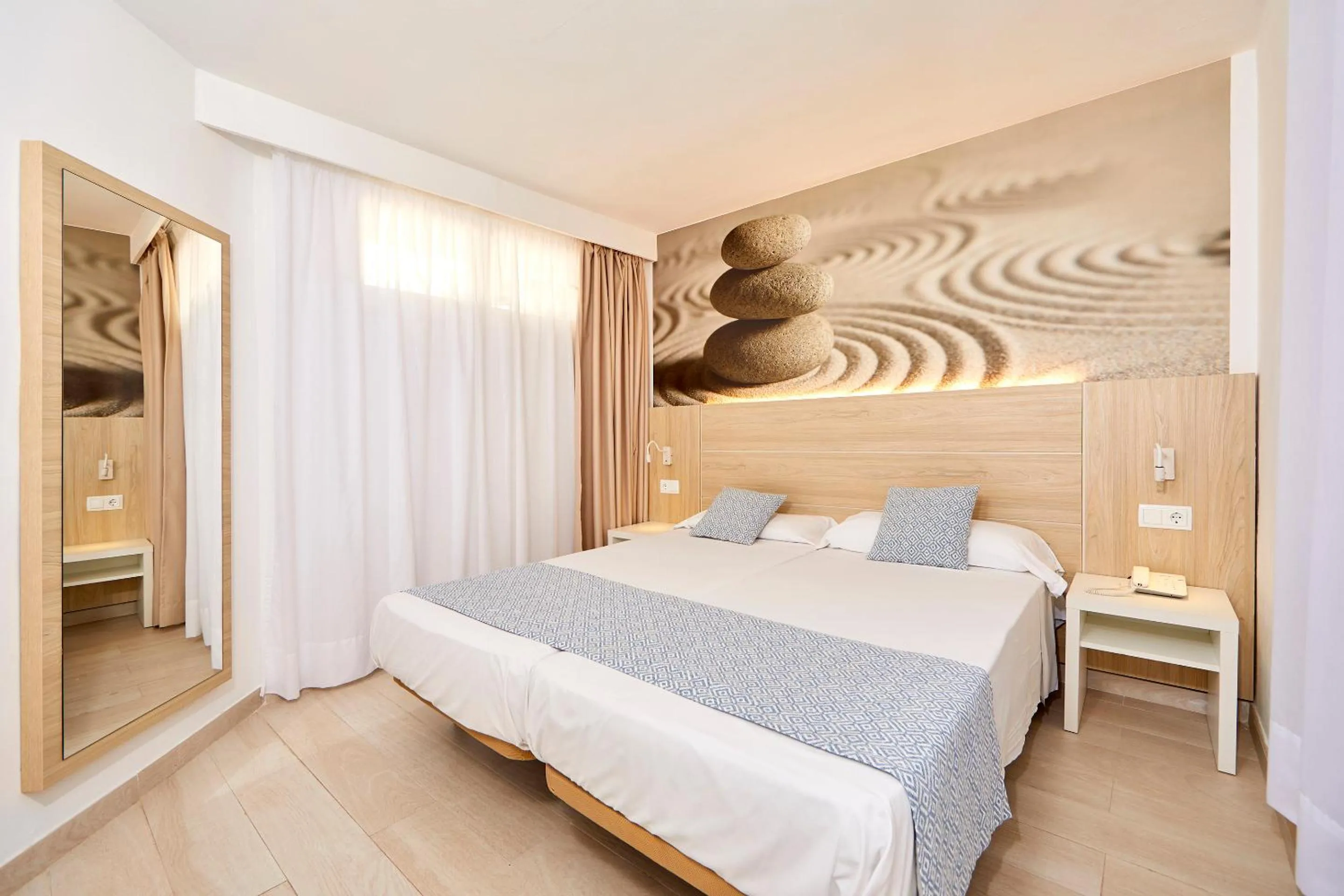 Bedroom, Bed in Sun Beach