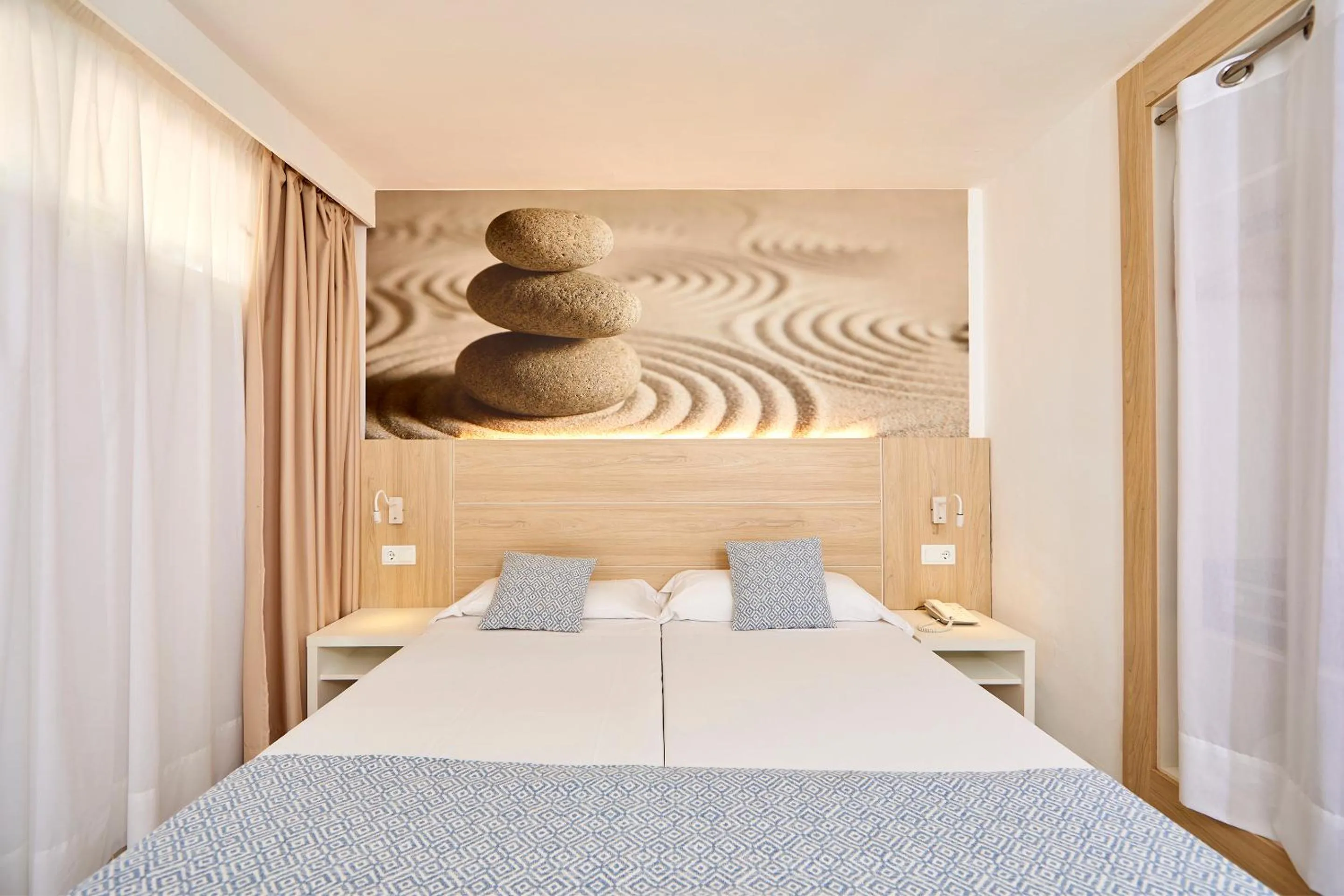 Bedroom, Bed in Sun Beach